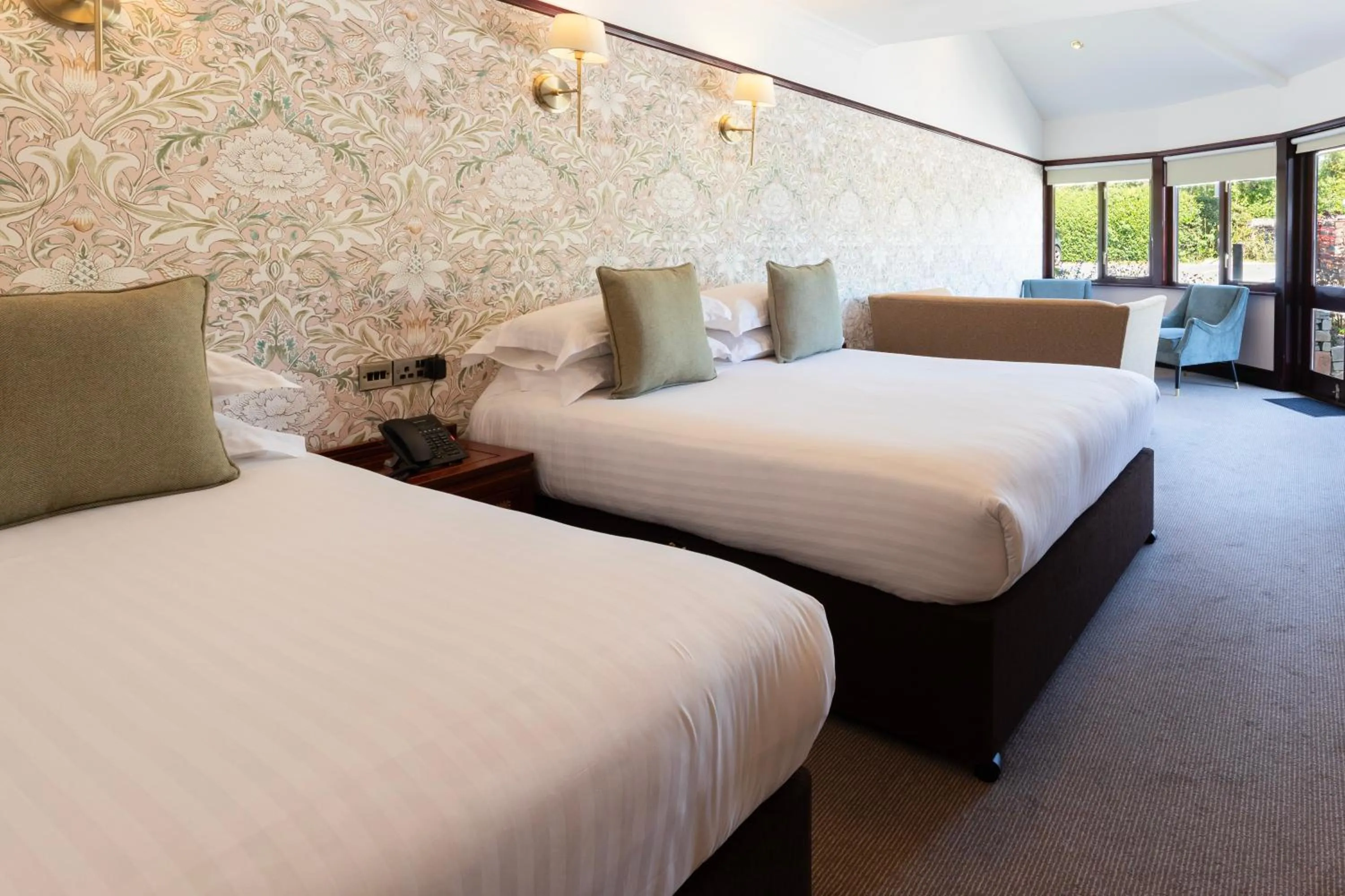 Bedroom, Bed in Lake District Castle Inn