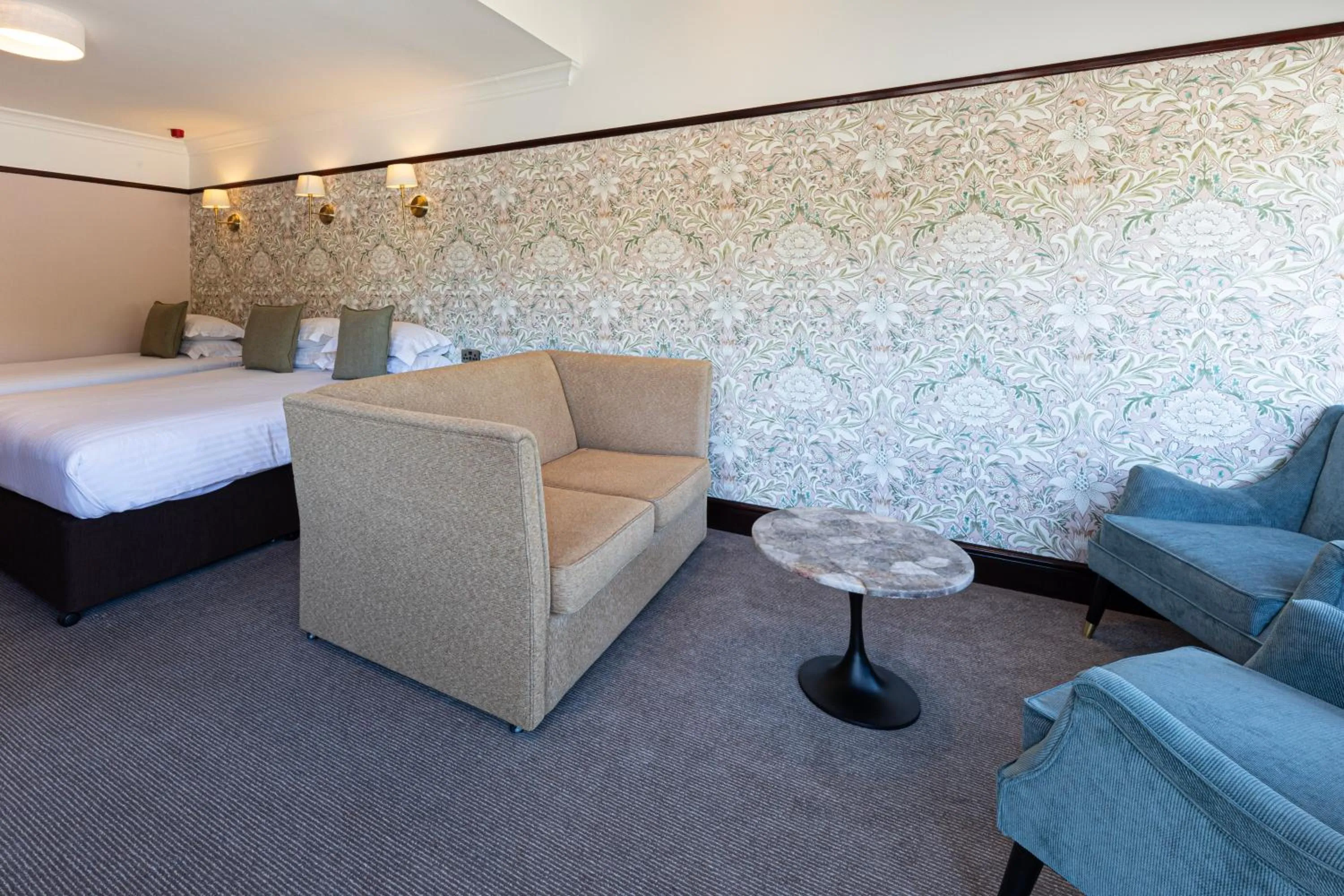 Bedroom, Bed in Lake District Castle Inn