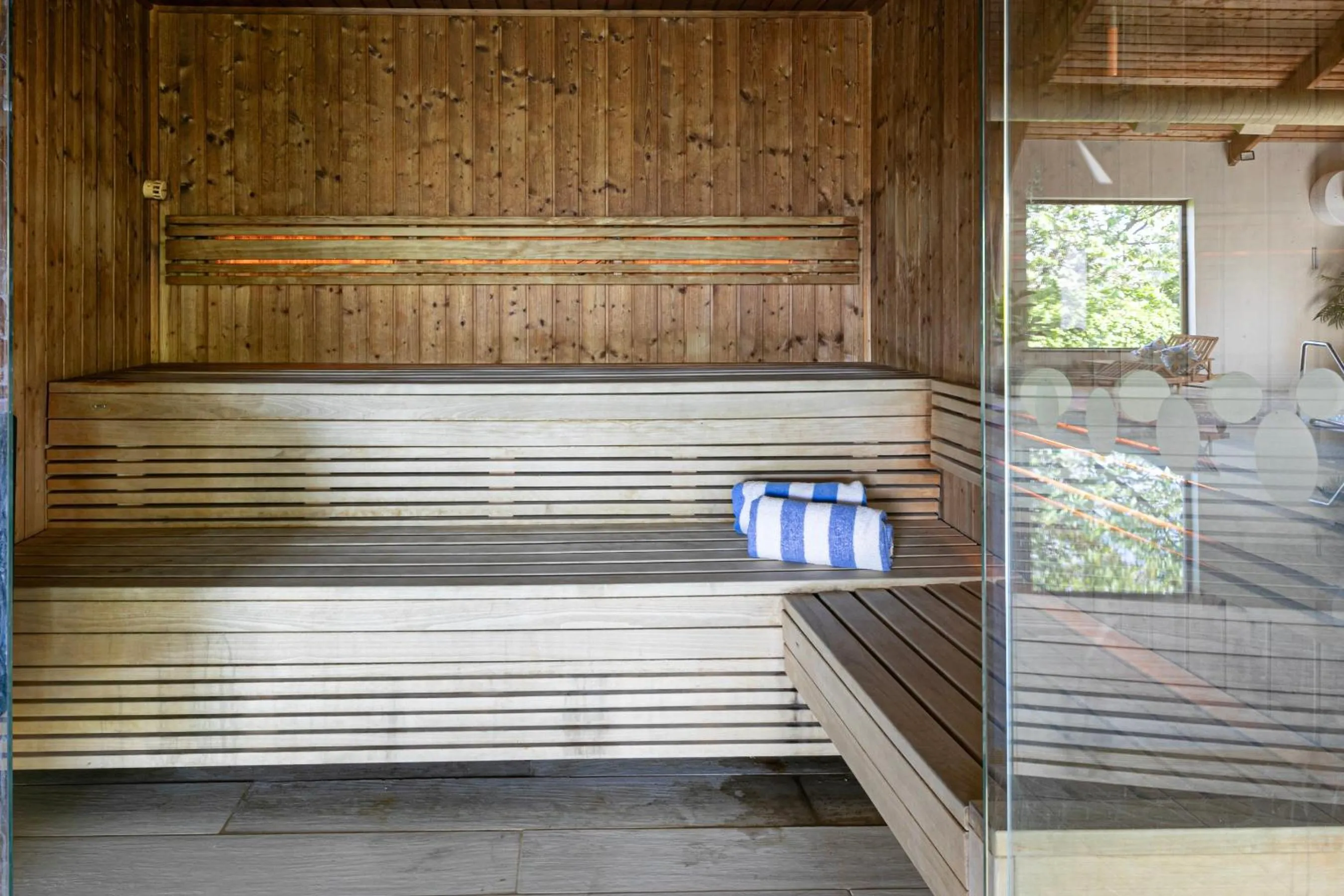 Swimming pool in Lake District Castle Inn