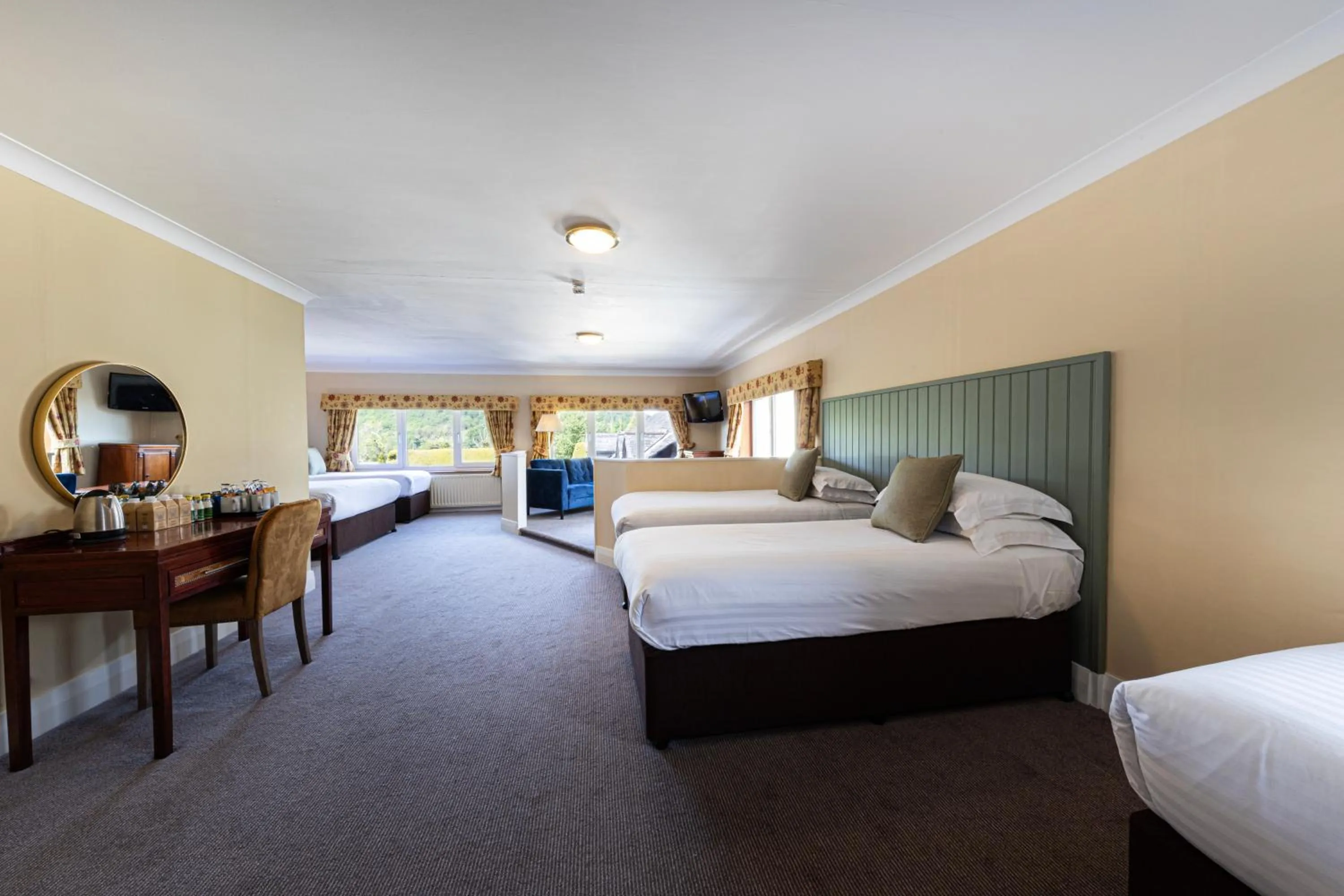 Bedroom, Bed in Lake District Castle Inn