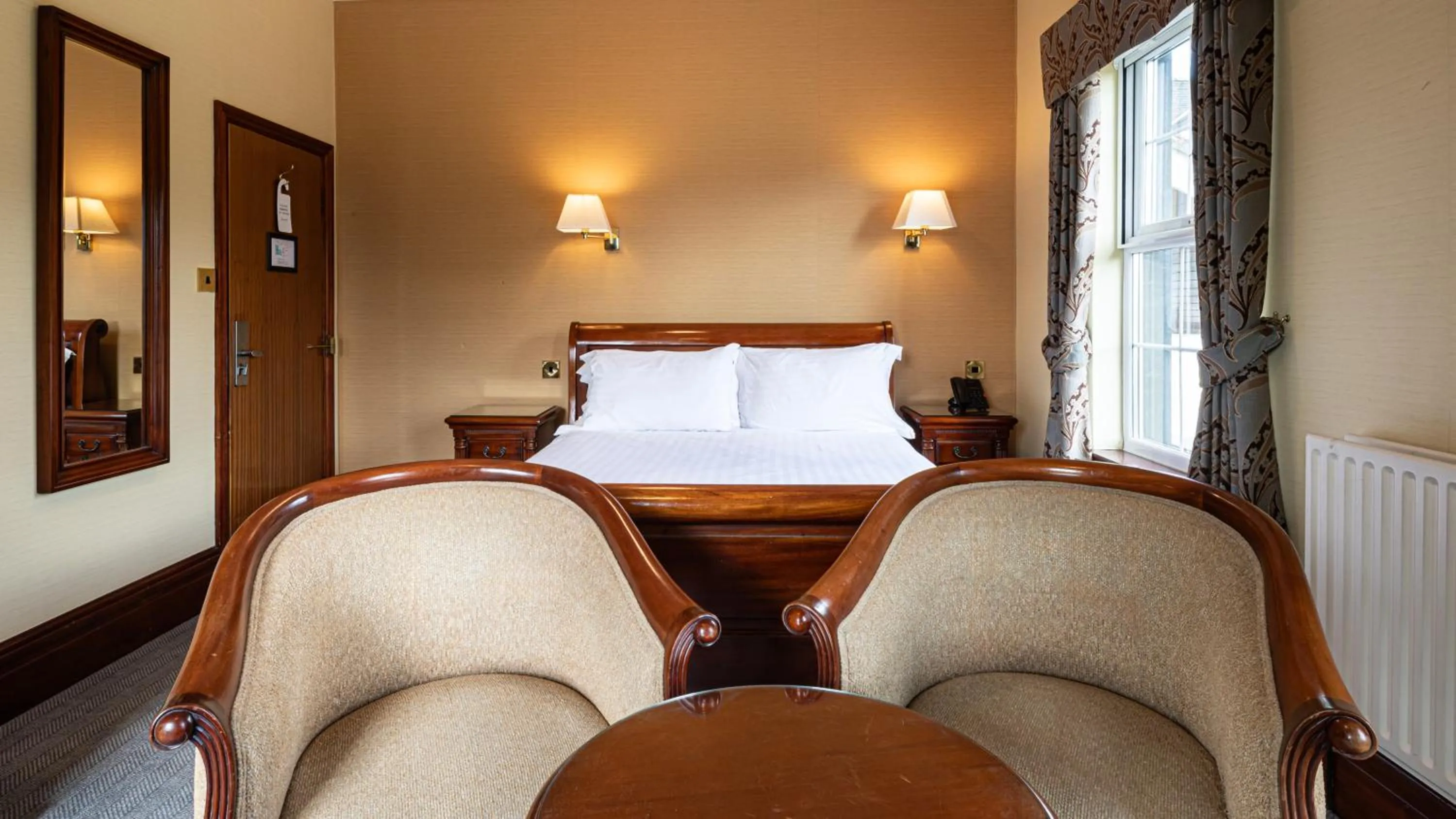 Bedroom, Bed in Lake District Castle Inn