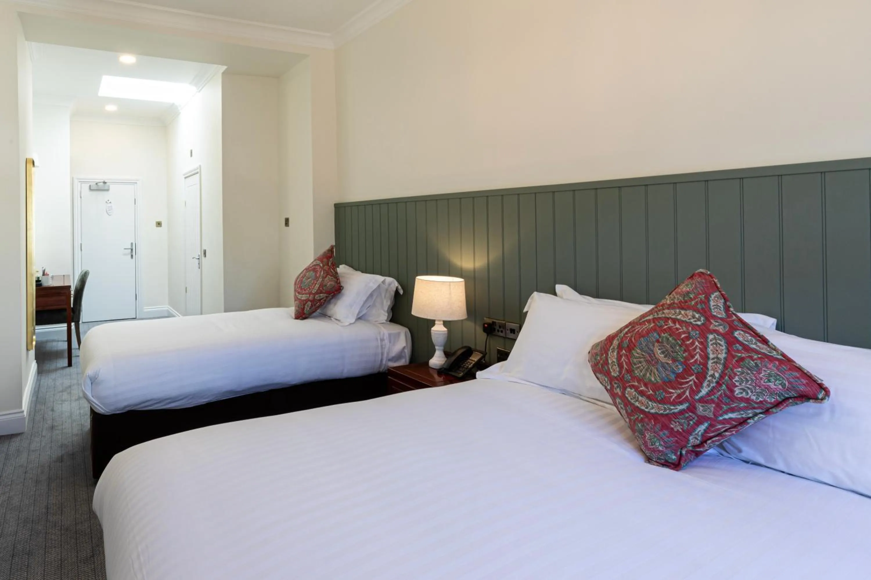 Bedroom, Bed in Lake District Castle Inn