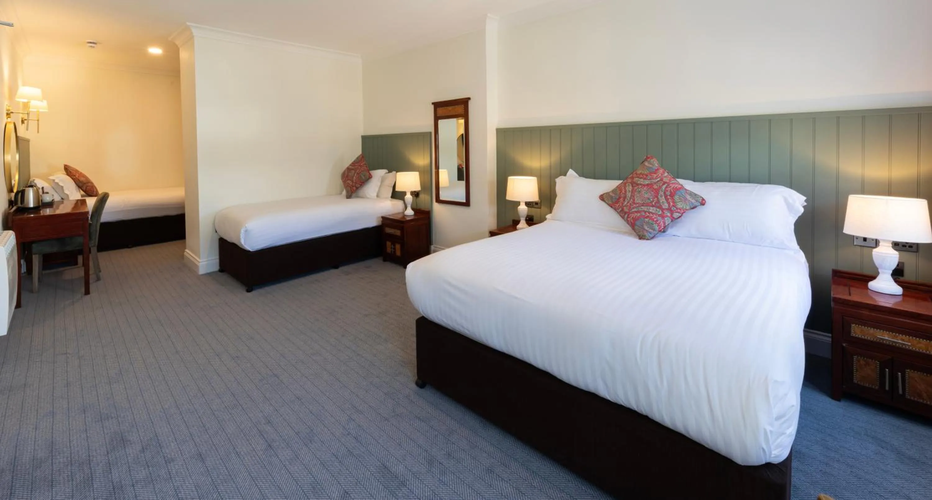 Bedroom, Bed in Lake District Castle Inn