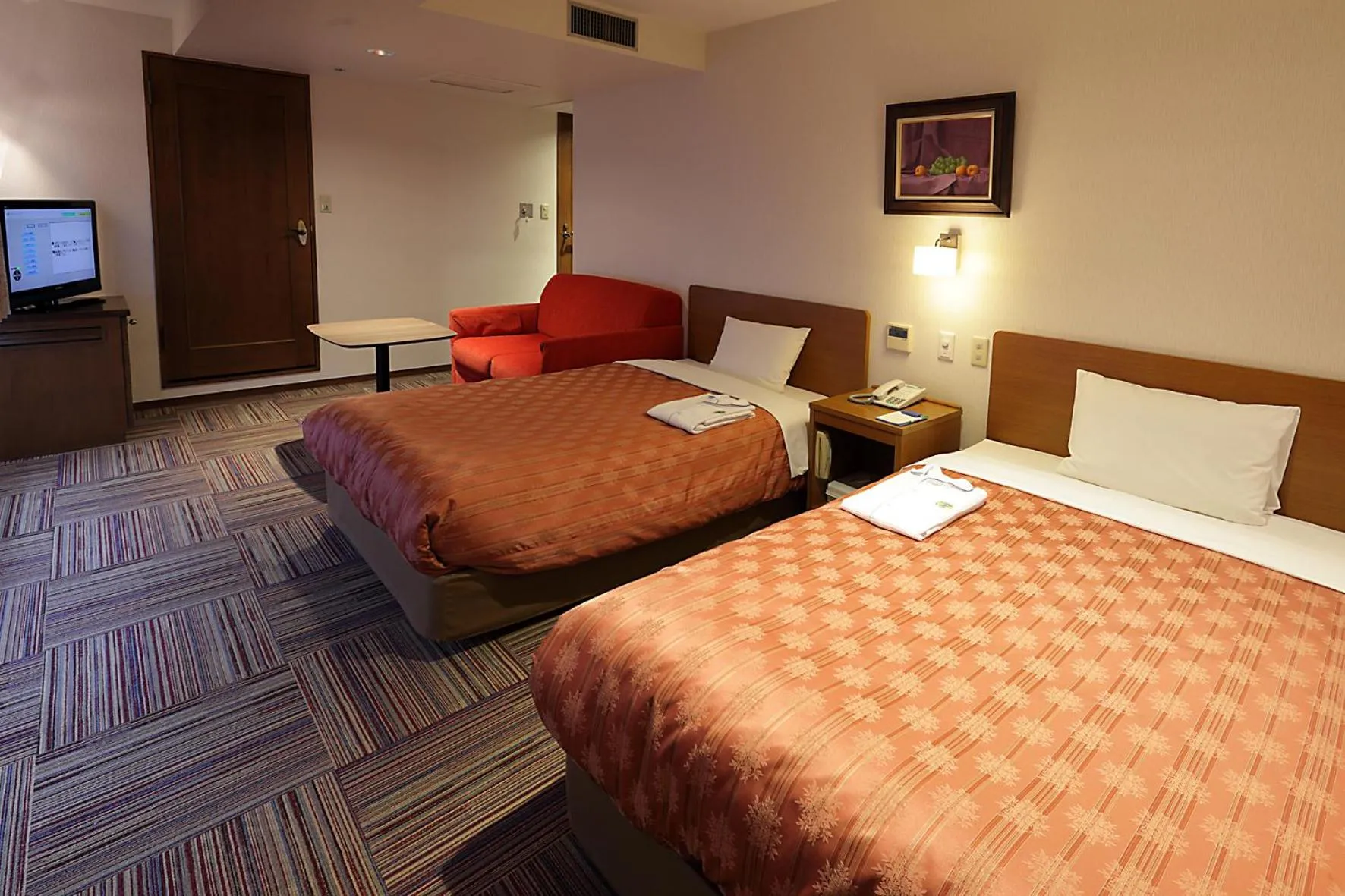 Street view, Bed in Kumegawa Wing Hotel