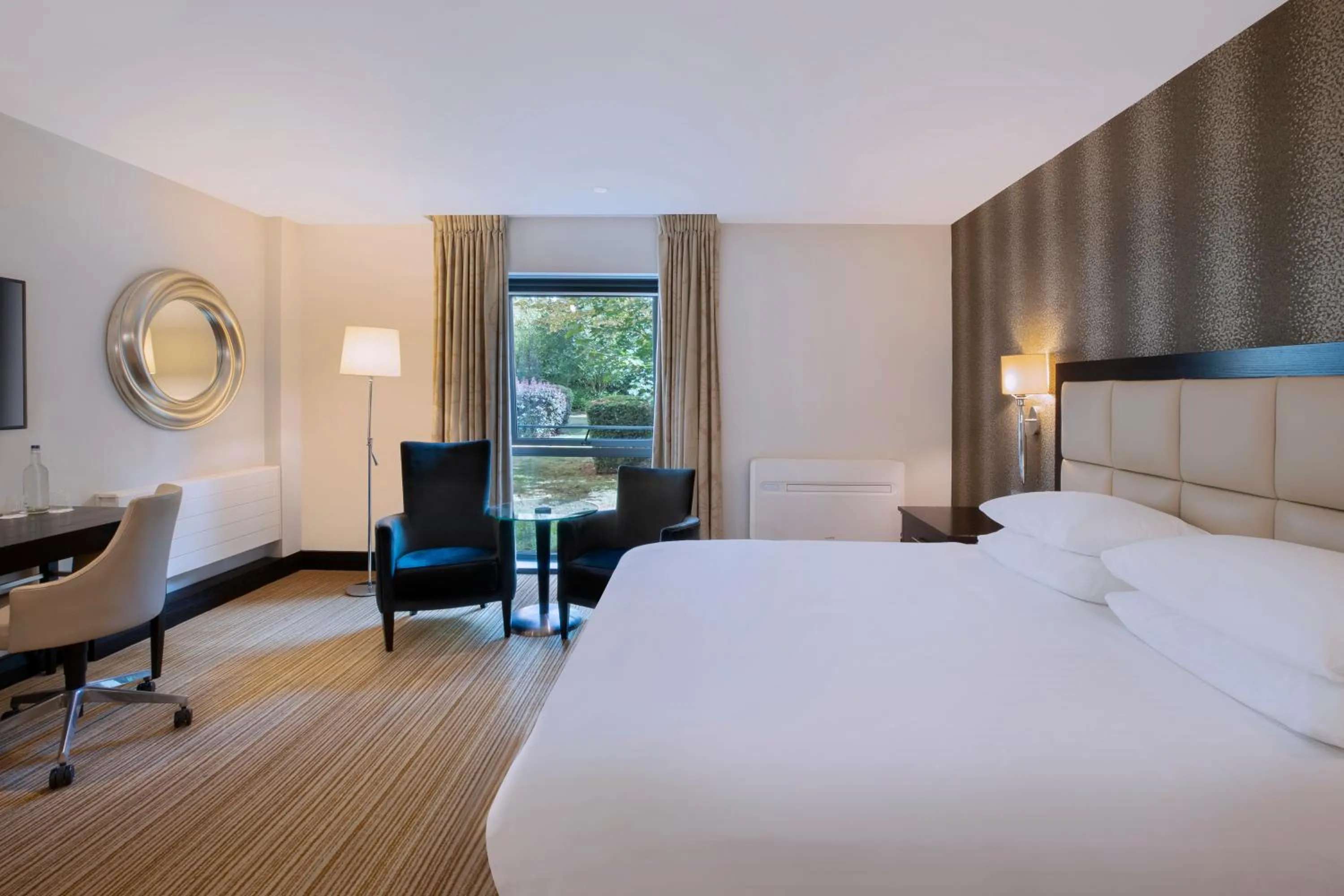 Bed in Nottingham Belfry Hotel & Spa