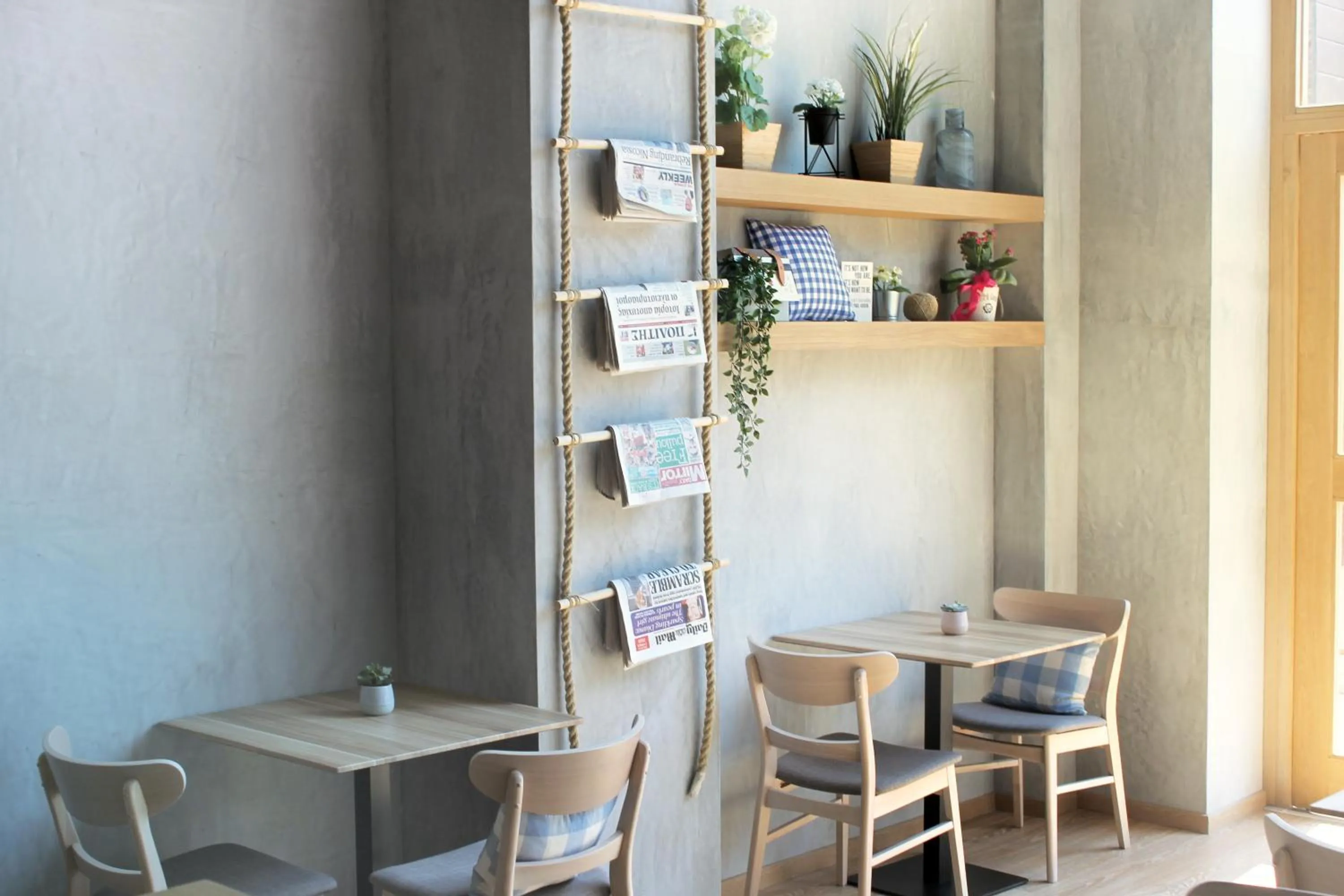 Dining area in Qbic City Hotel