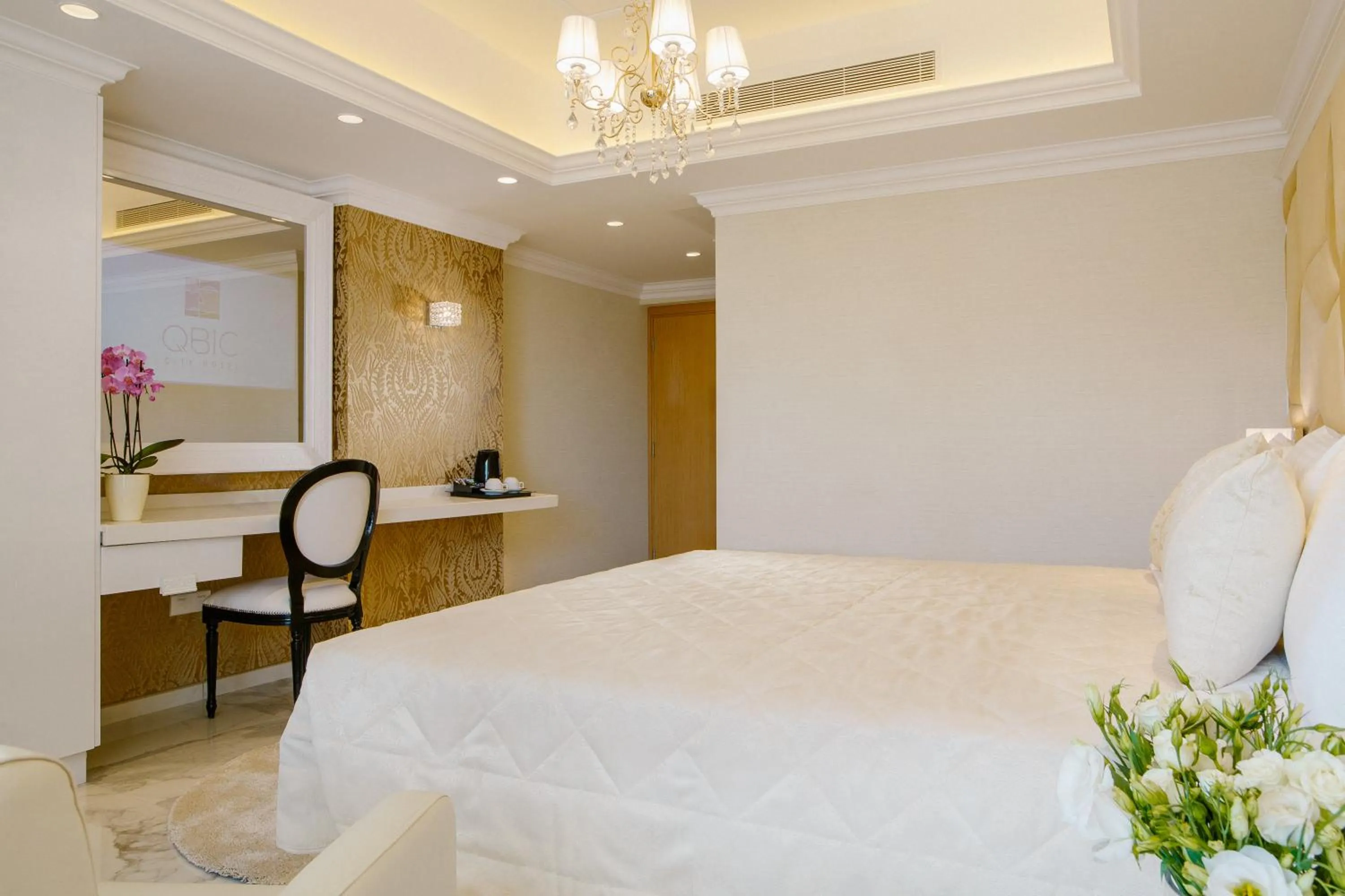 Bed in Qbic City Hotel