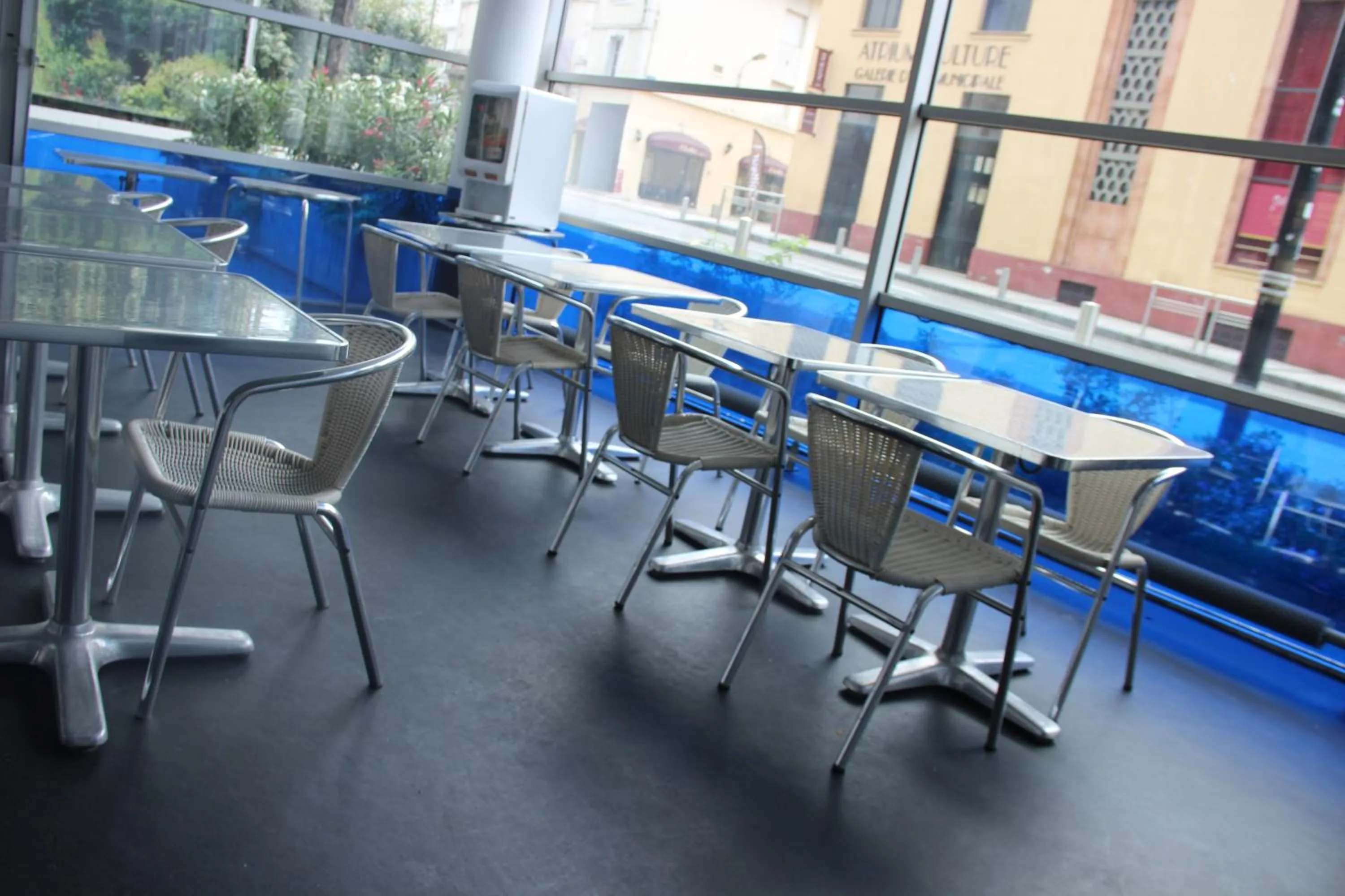 Lounge or bar in Les Thermes