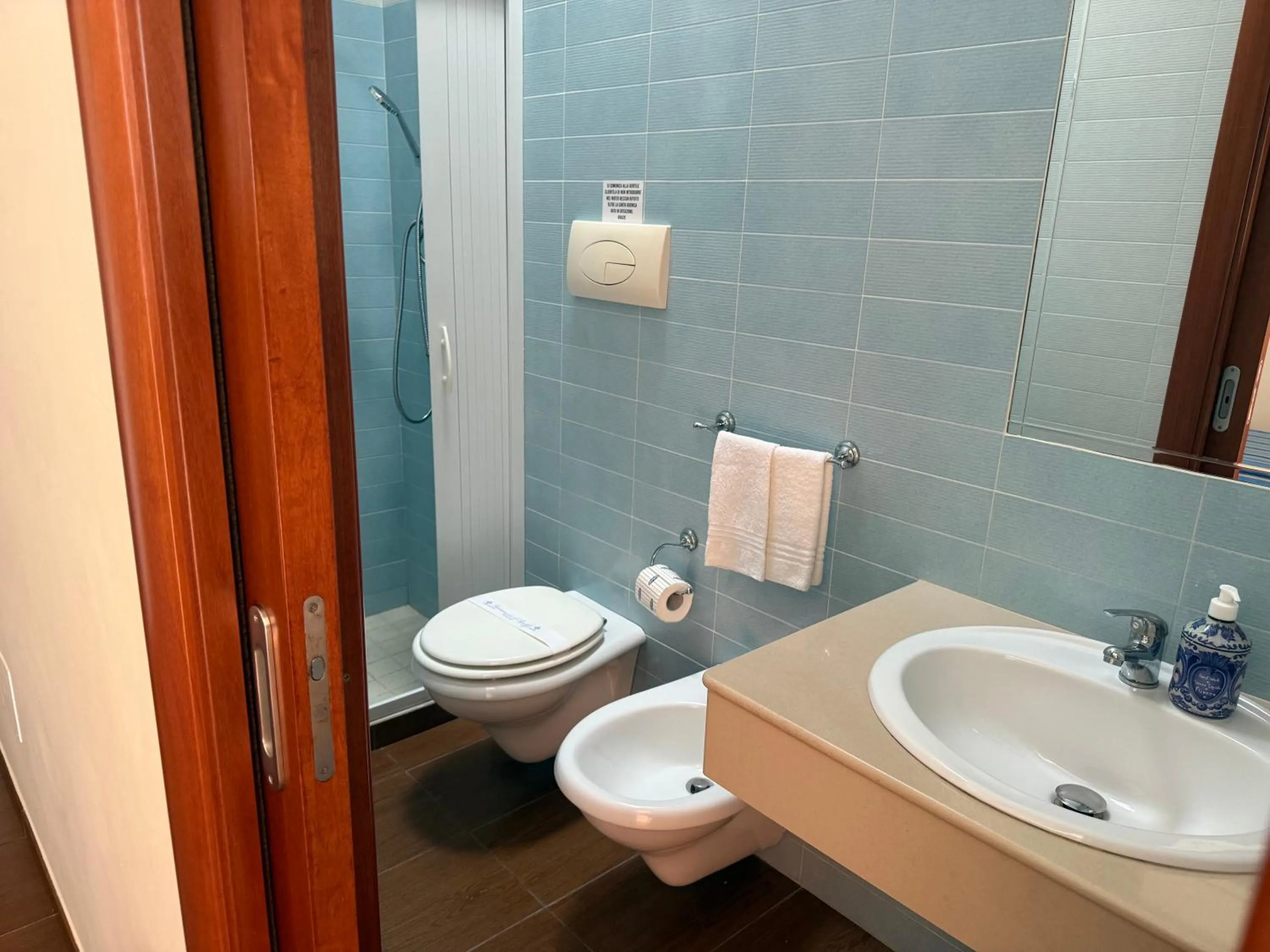 Bathroom in Residence Bandiera Gialla