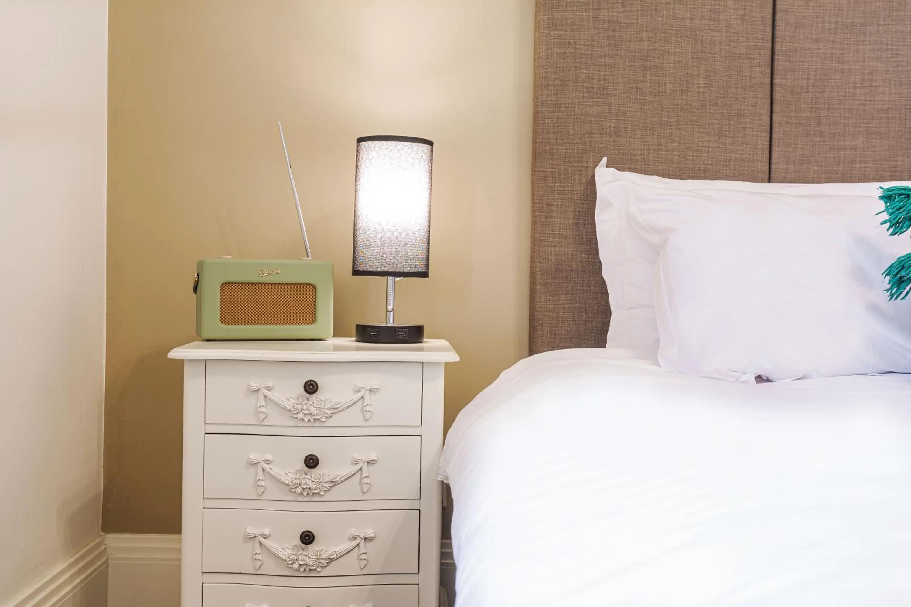 Bed in Forest Park Country Hotel & Inn, Brockenhurst, New Forest, Hampshire - The Coaching Inn Group