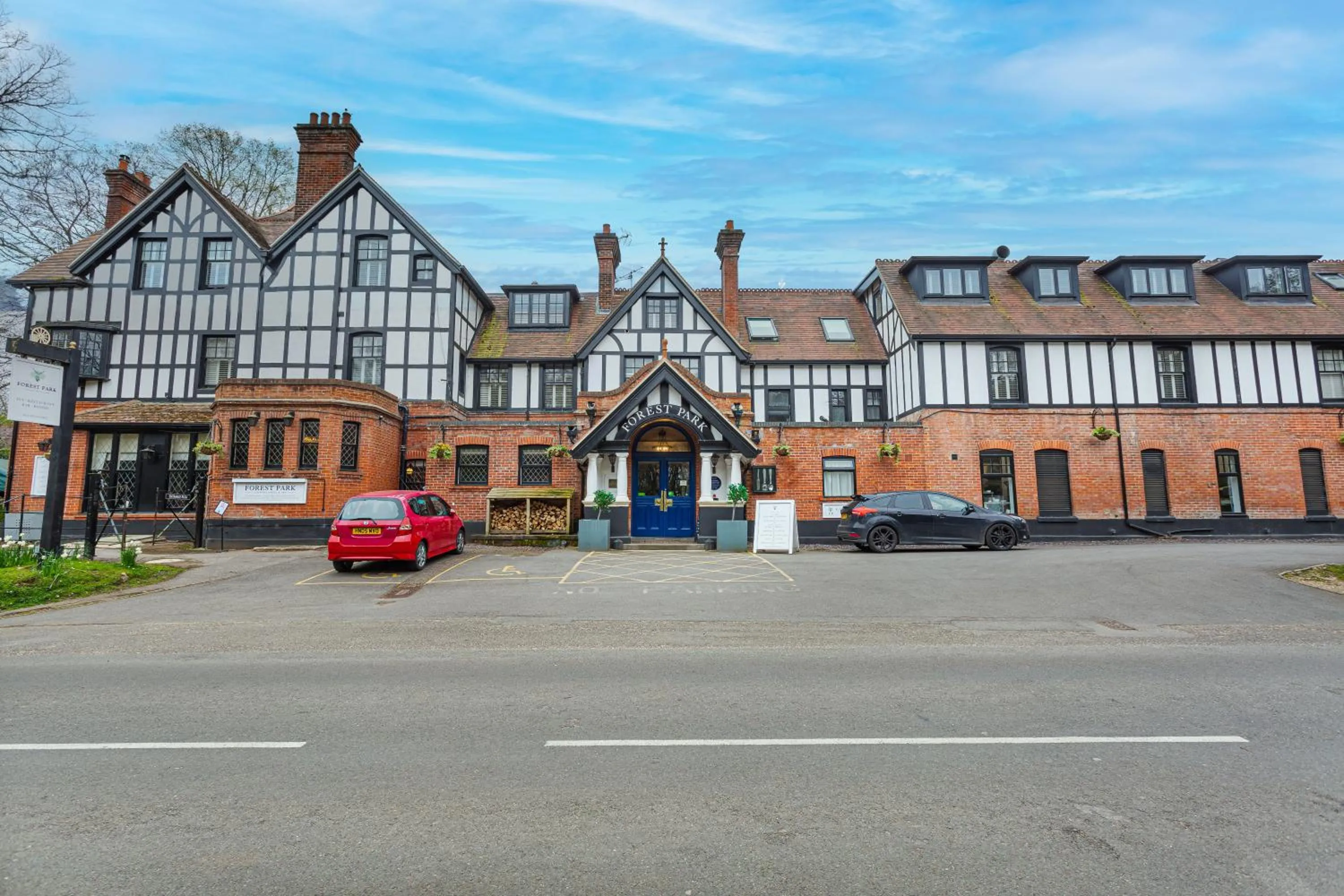 Property building in Forest Park Country Hotel & Inn, Brockenhurst, New Forest, Hampshire - The Coaching Inn Group