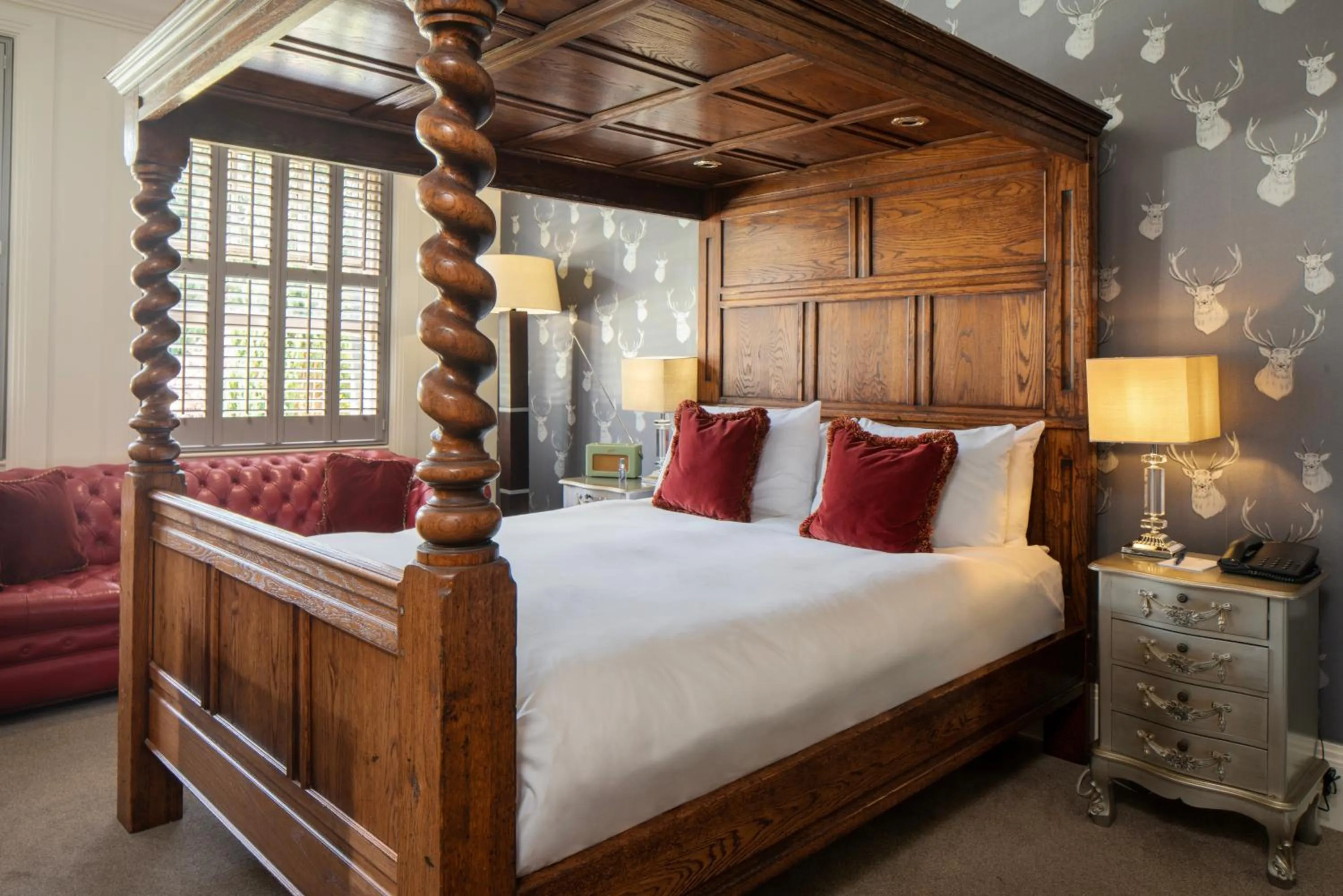 Bed in Forest Park Country Hotel & Inn, Brockenhurst, New Forest, Hampshire - The Coaching Inn Group