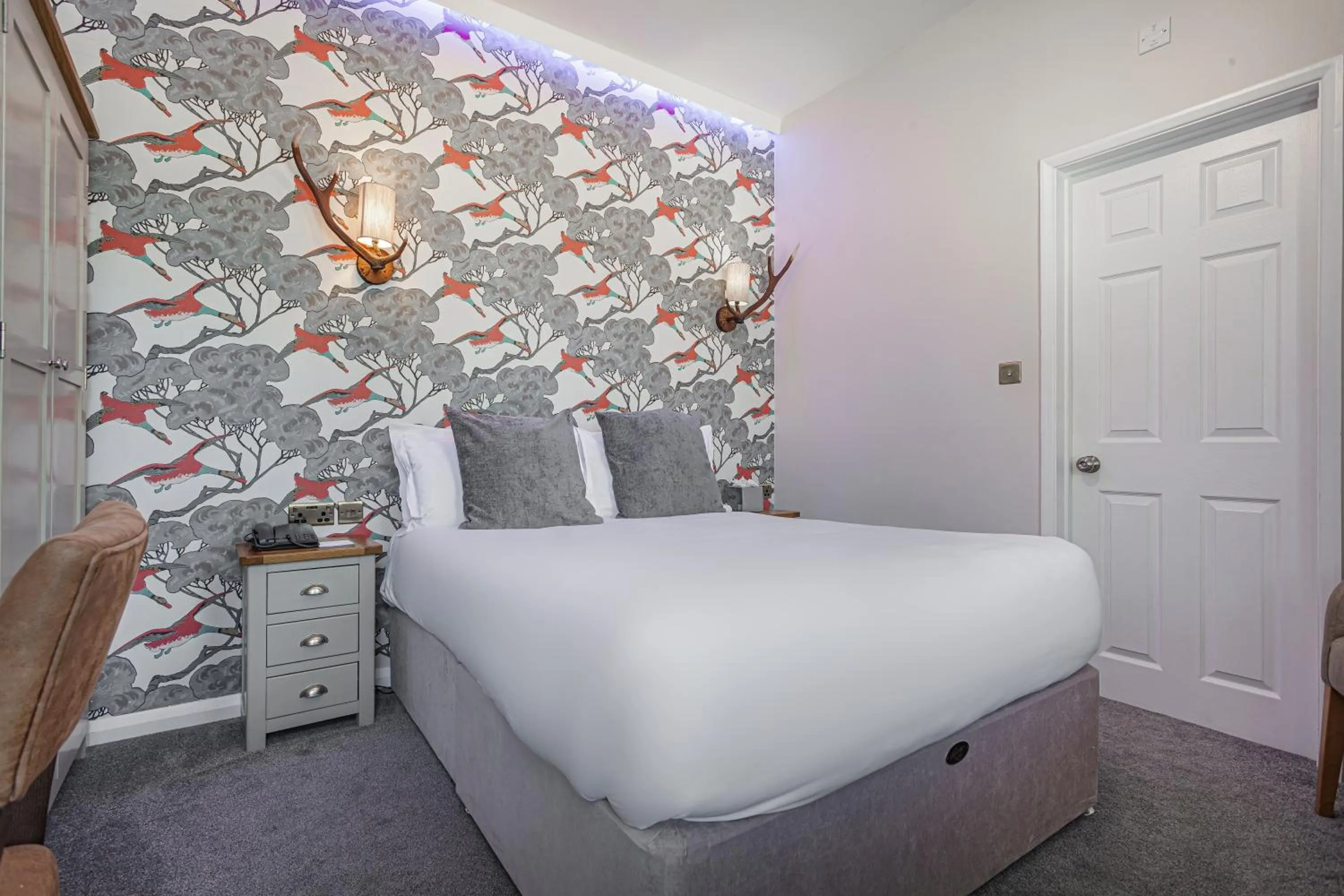 Bed in Forest Park Country Hotel & Inn, Brockenhurst, New Forest, Hampshire - The Coaching Inn Group