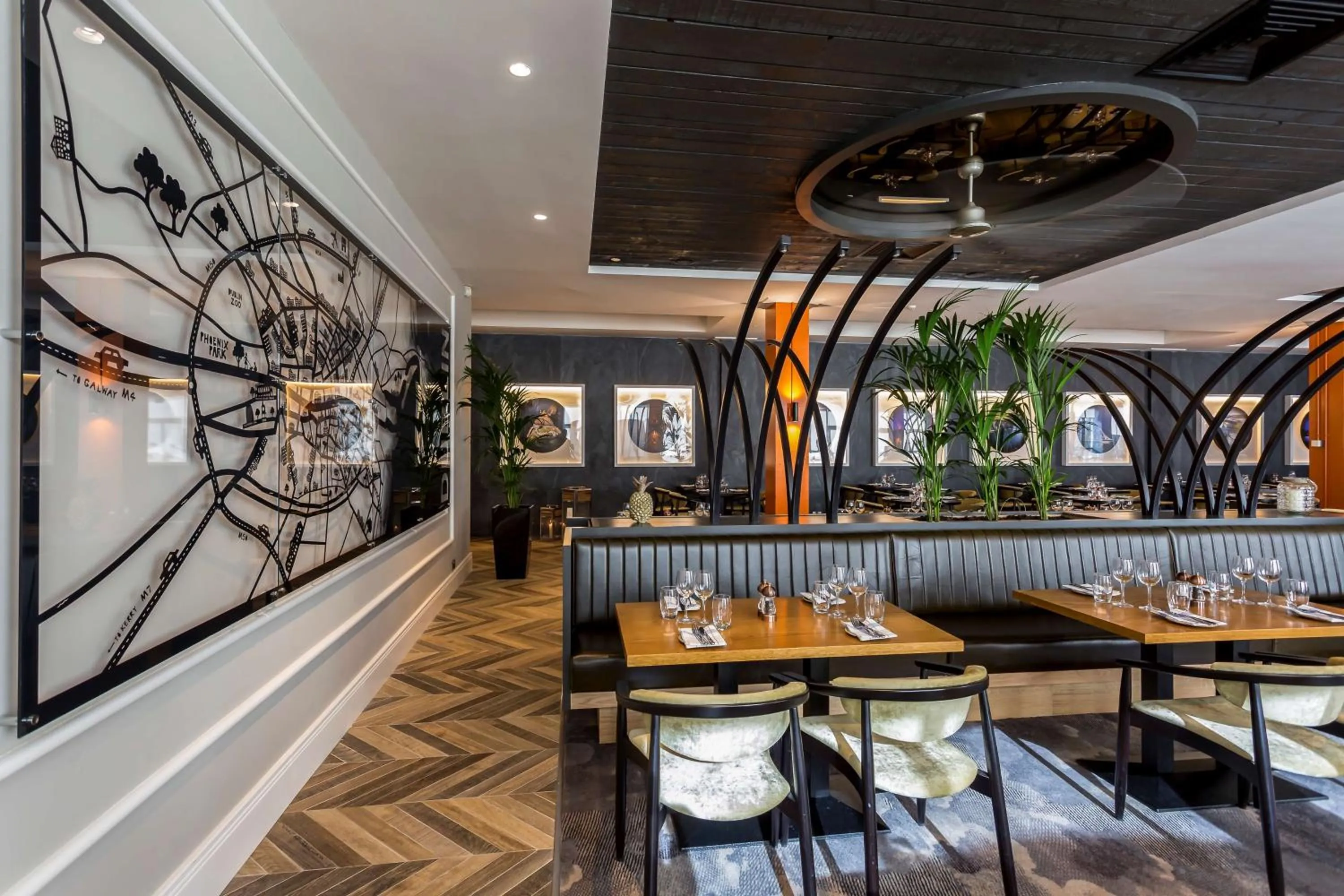 Restaurant/places to eat in Radisson Blu Hotel Dublin Airport