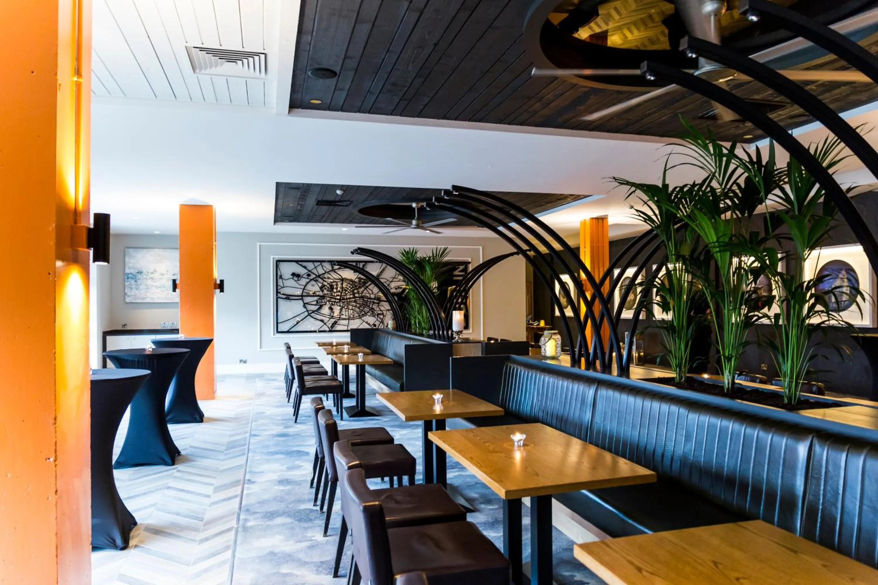 Restaurant/places to eat in Radisson Blu Hotel Dublin Airport