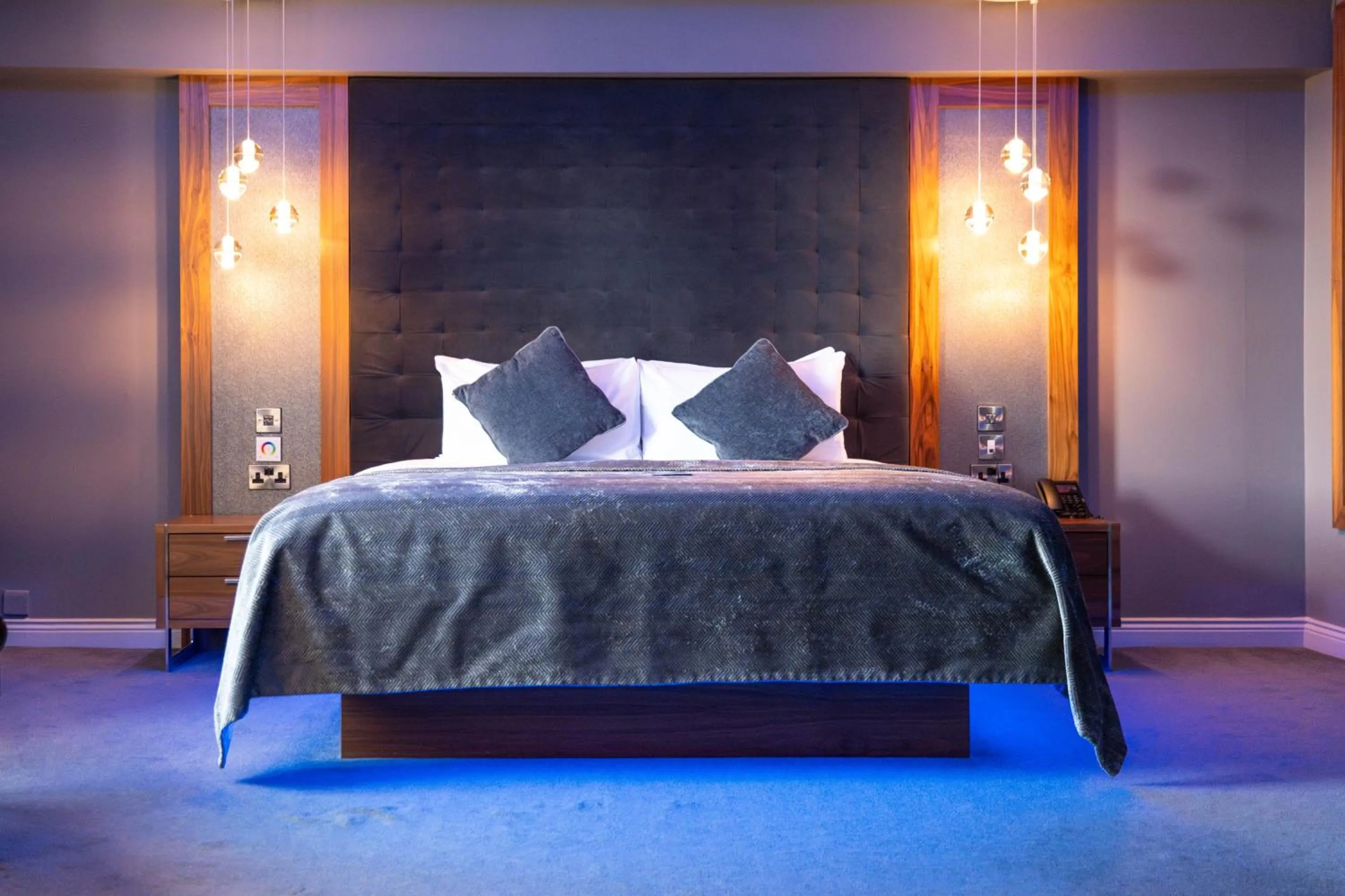 Bedroom, Bed in Midlands Park Hotel