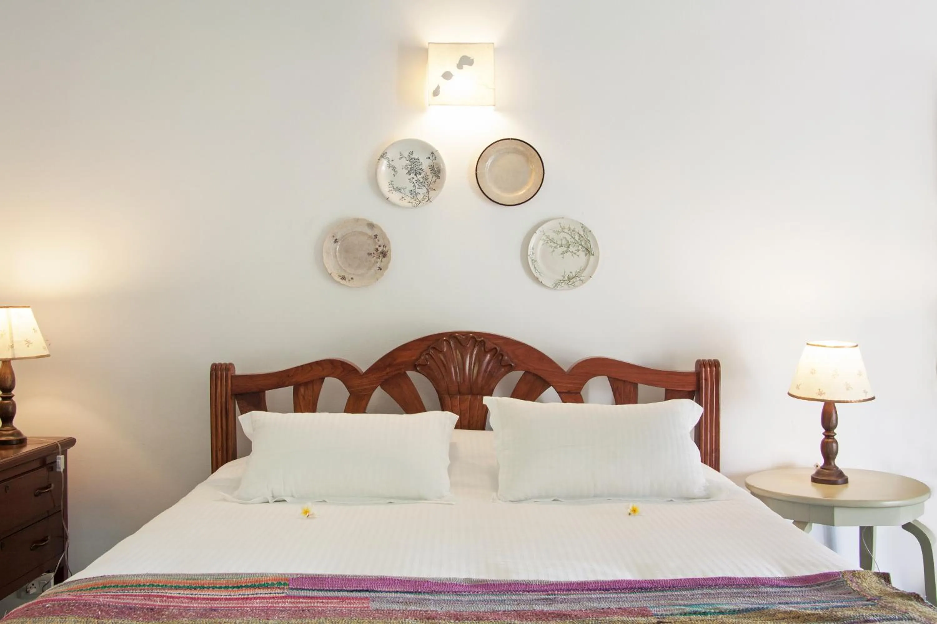 Decorative detail, Bed in The Postcard Velha, Goa