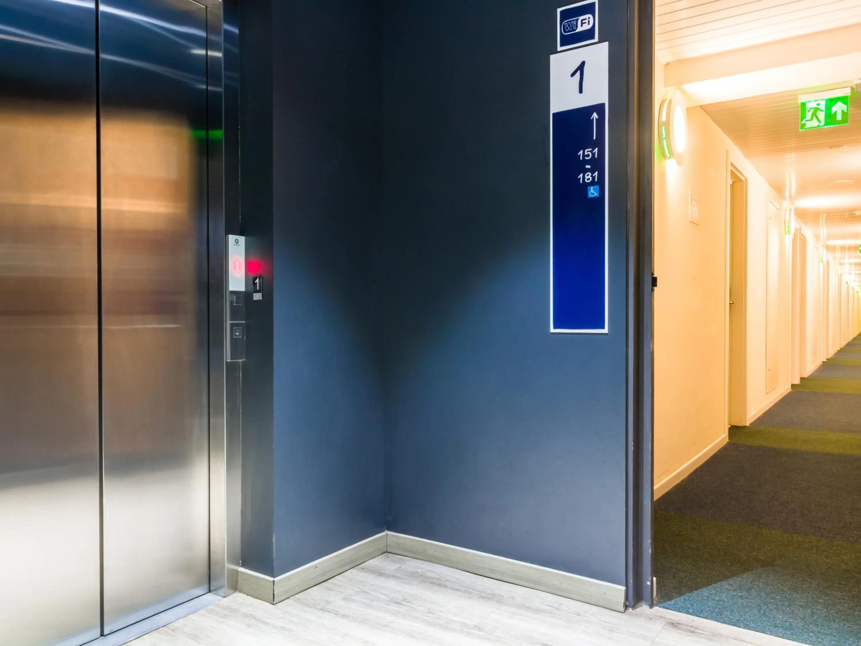 Decorative detail in Ibis Budget Araraquara