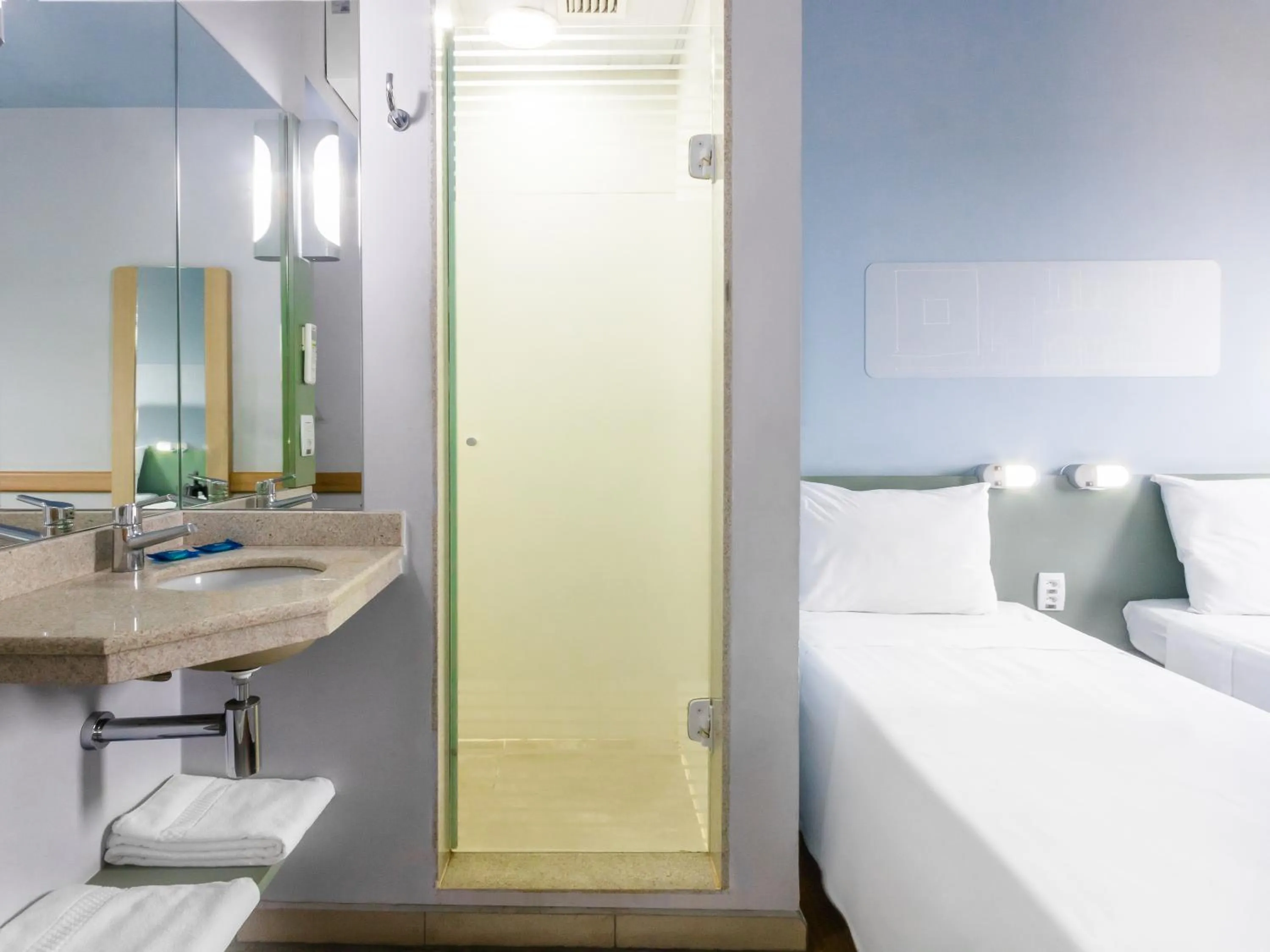 Bed in Ibis Budget Araraquara