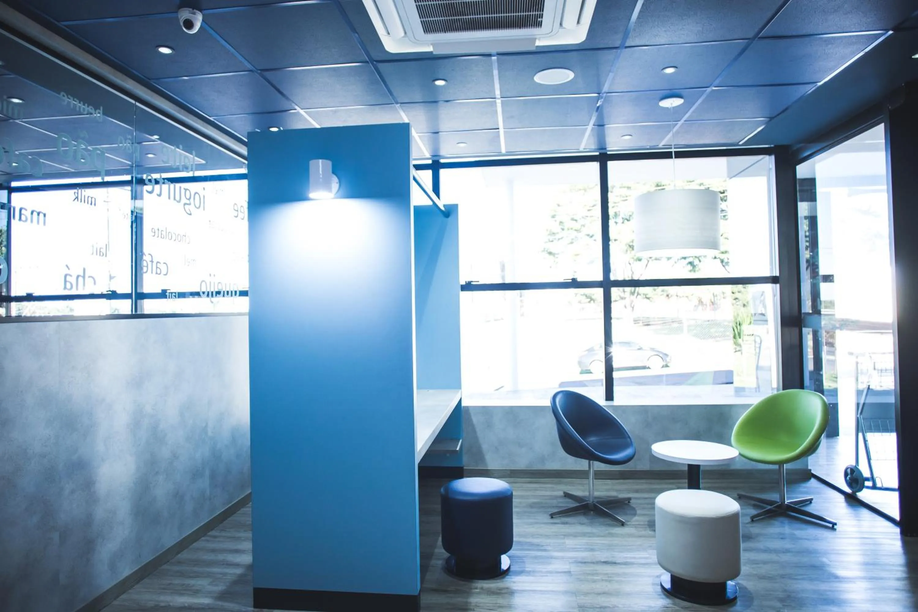 Lobby or reception in Ibis Budget Araraquara