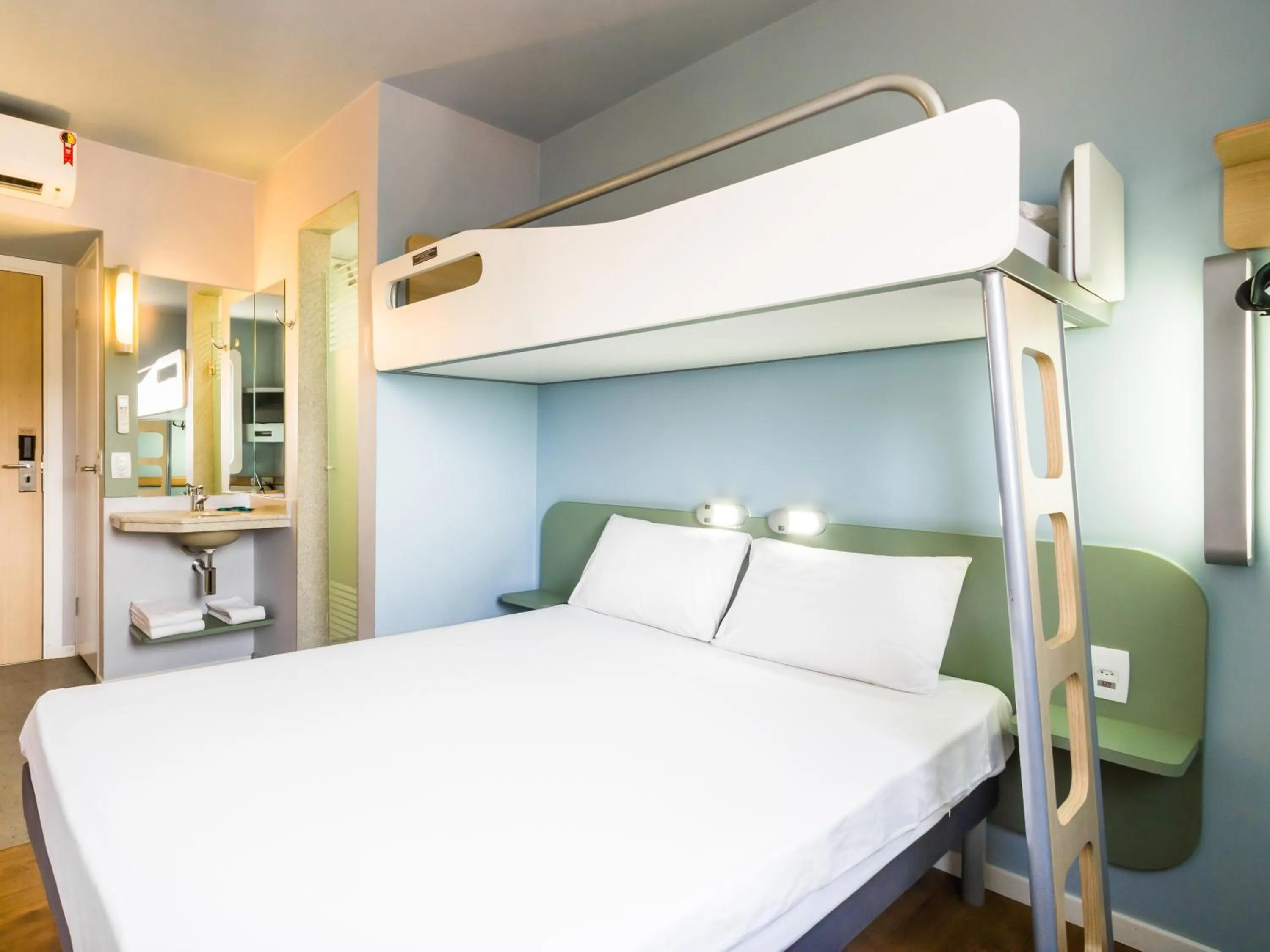 bunk bed, Bed in Ibis Budget Araraquara