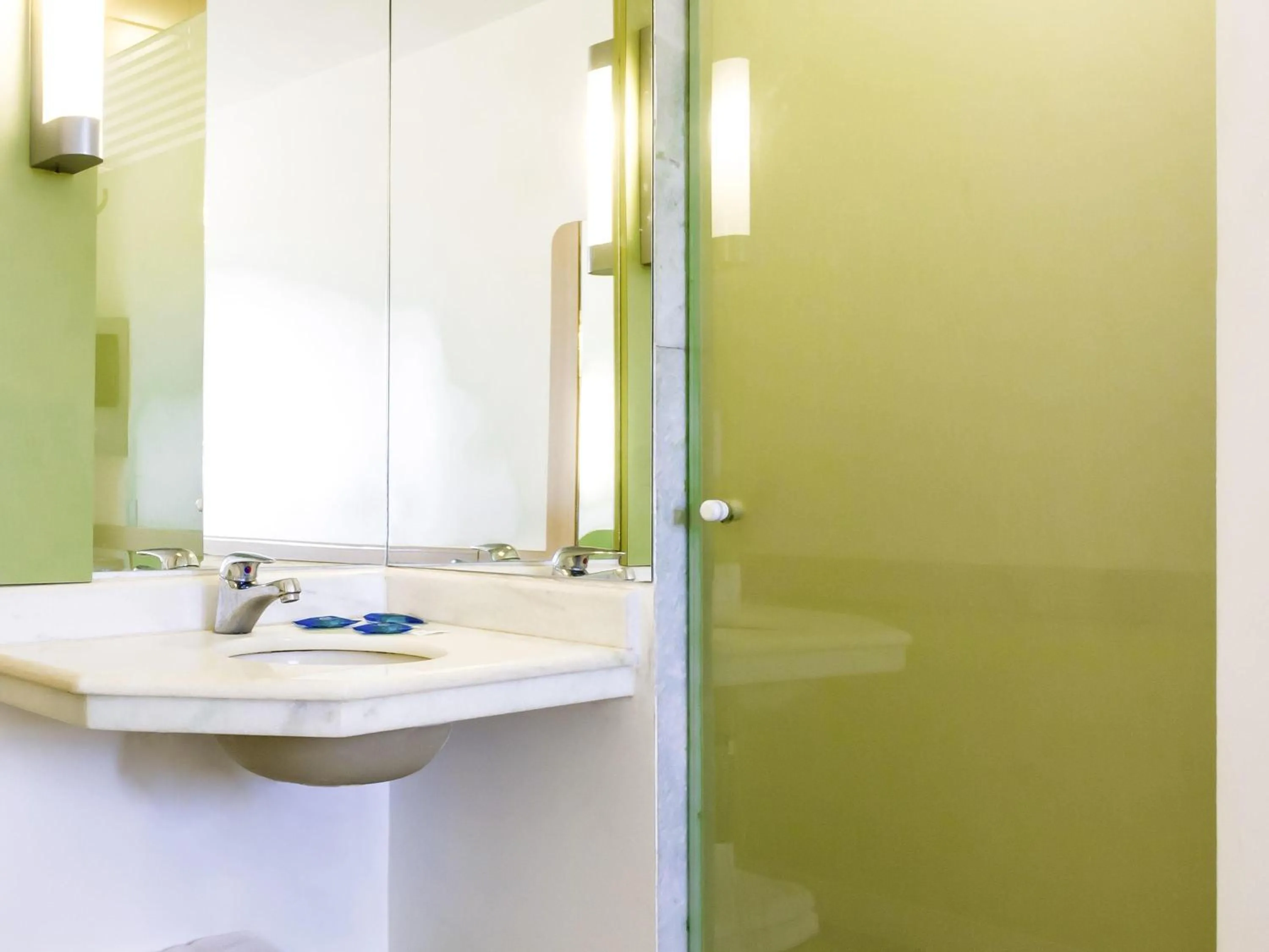 Bedroom in ibis budget Sertaozinho