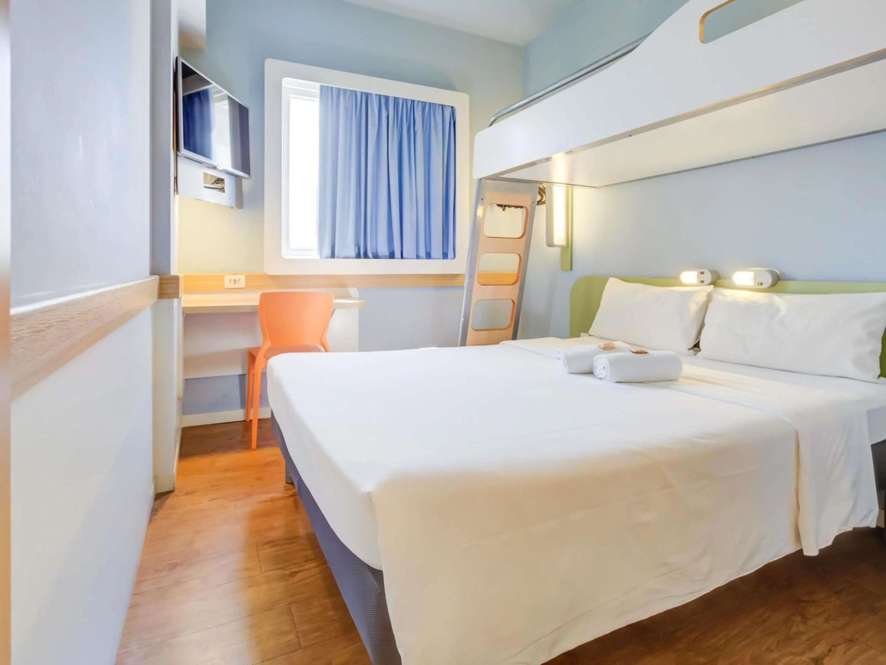 Bedroom, Bed in ibis budget Rio de Janeiro Nova America