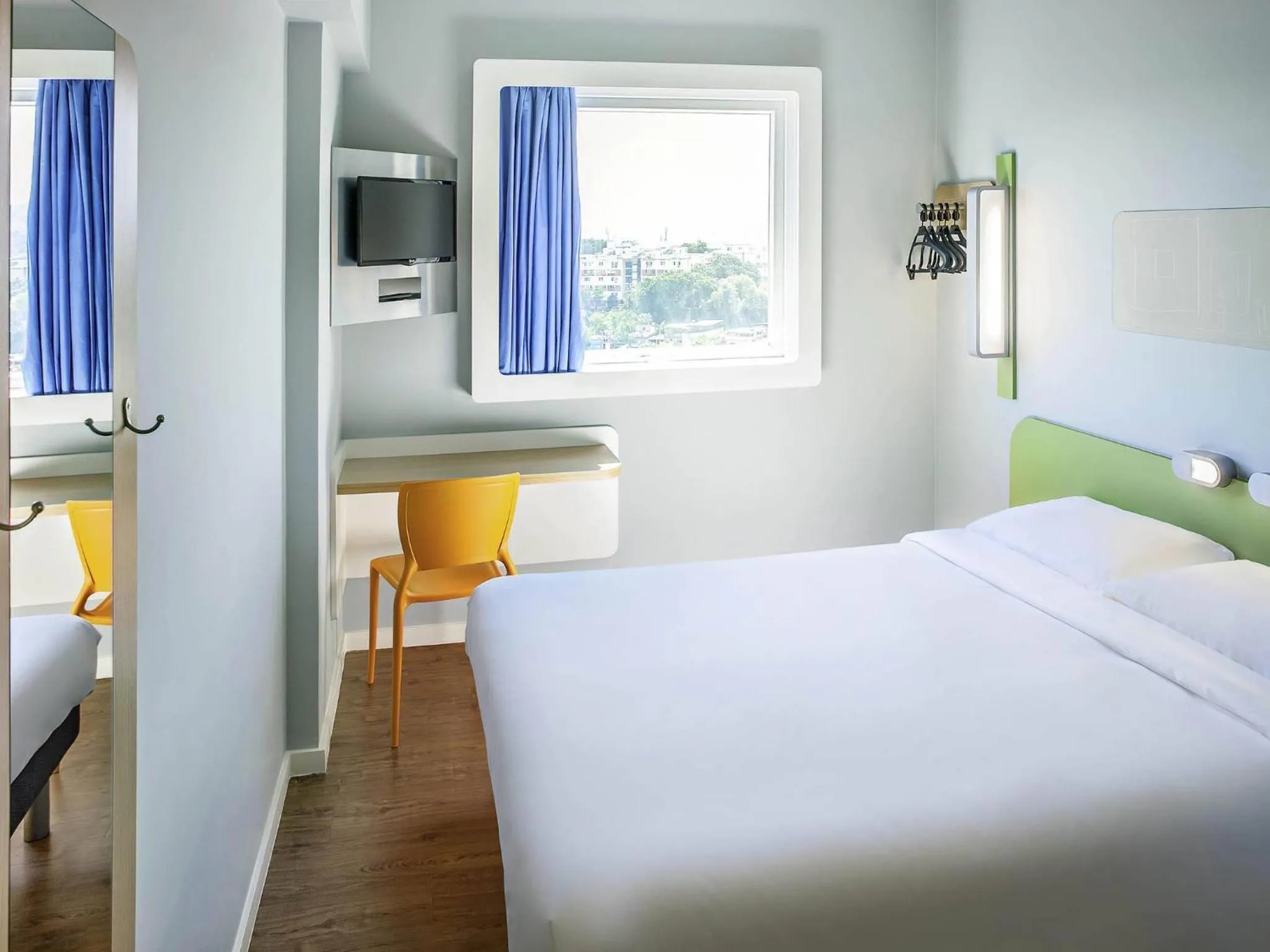 Bedroom, Bed in ibis budget Rio de Janeiro Nova America