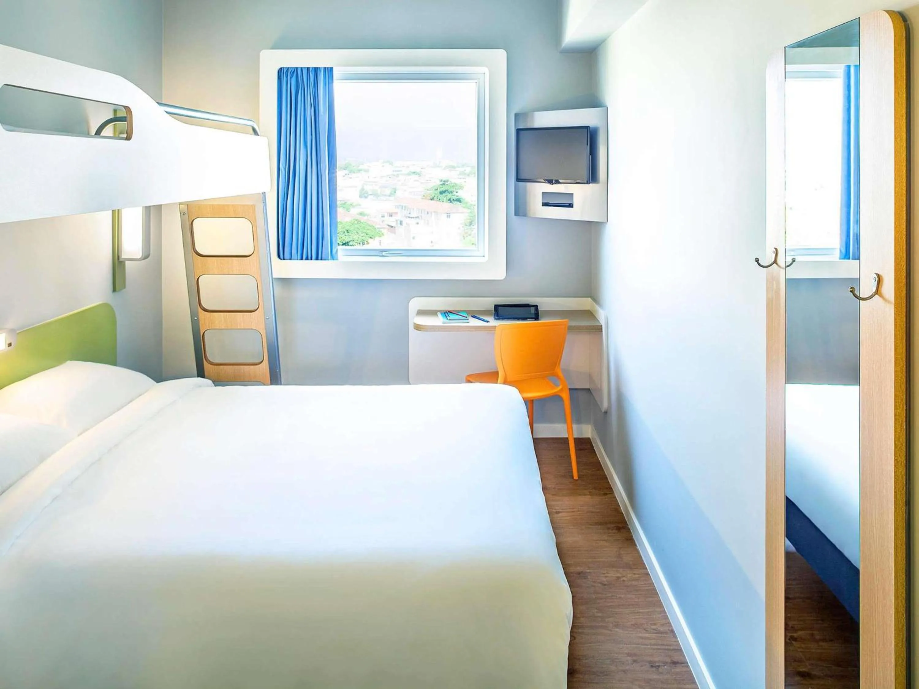 Bedroom, Bed in ibis budget Rio de Janeiro Nova America