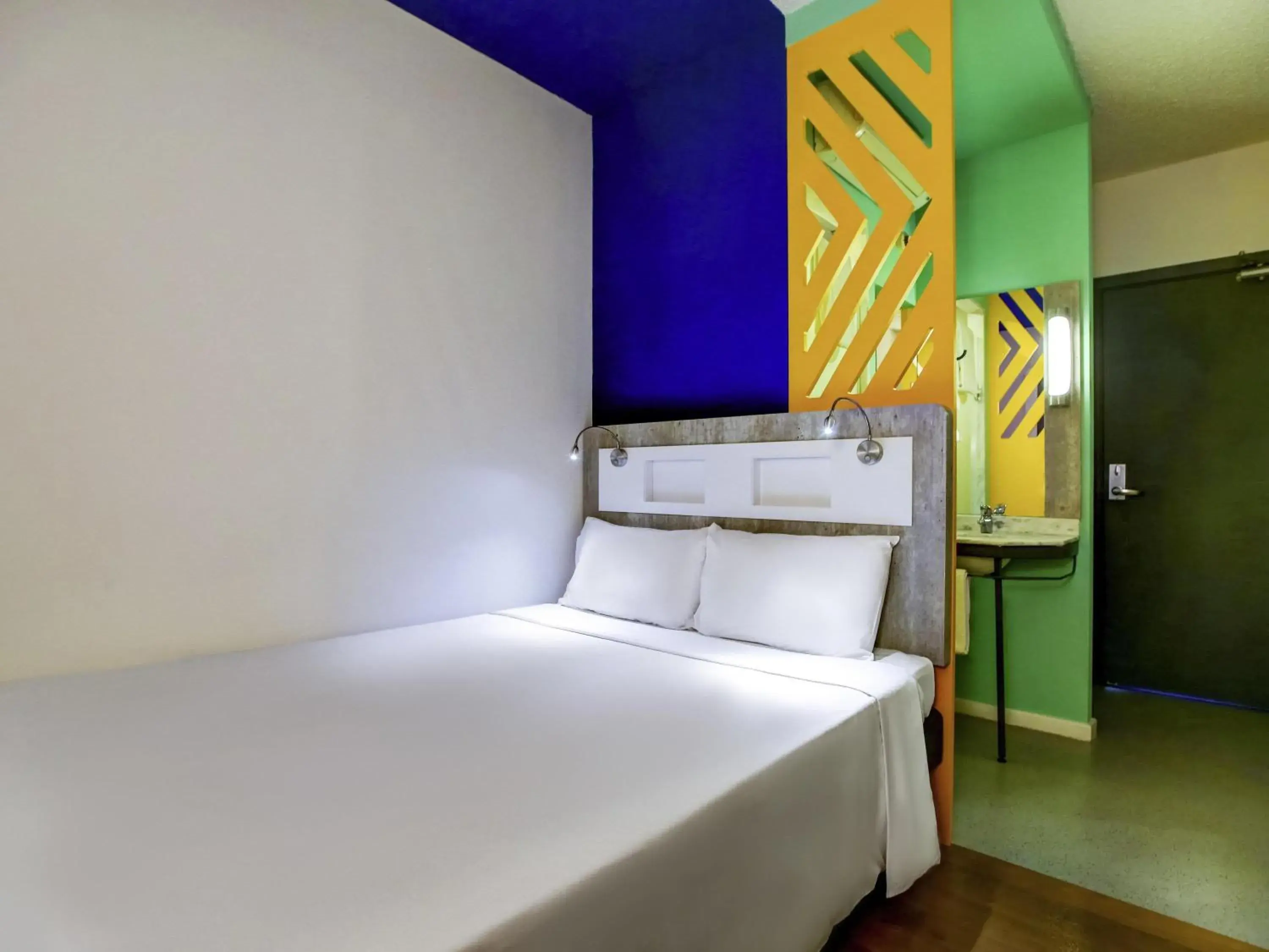 Standard Double Room in ibis budget Tambore Standard Double Room in ibis budget Tambore