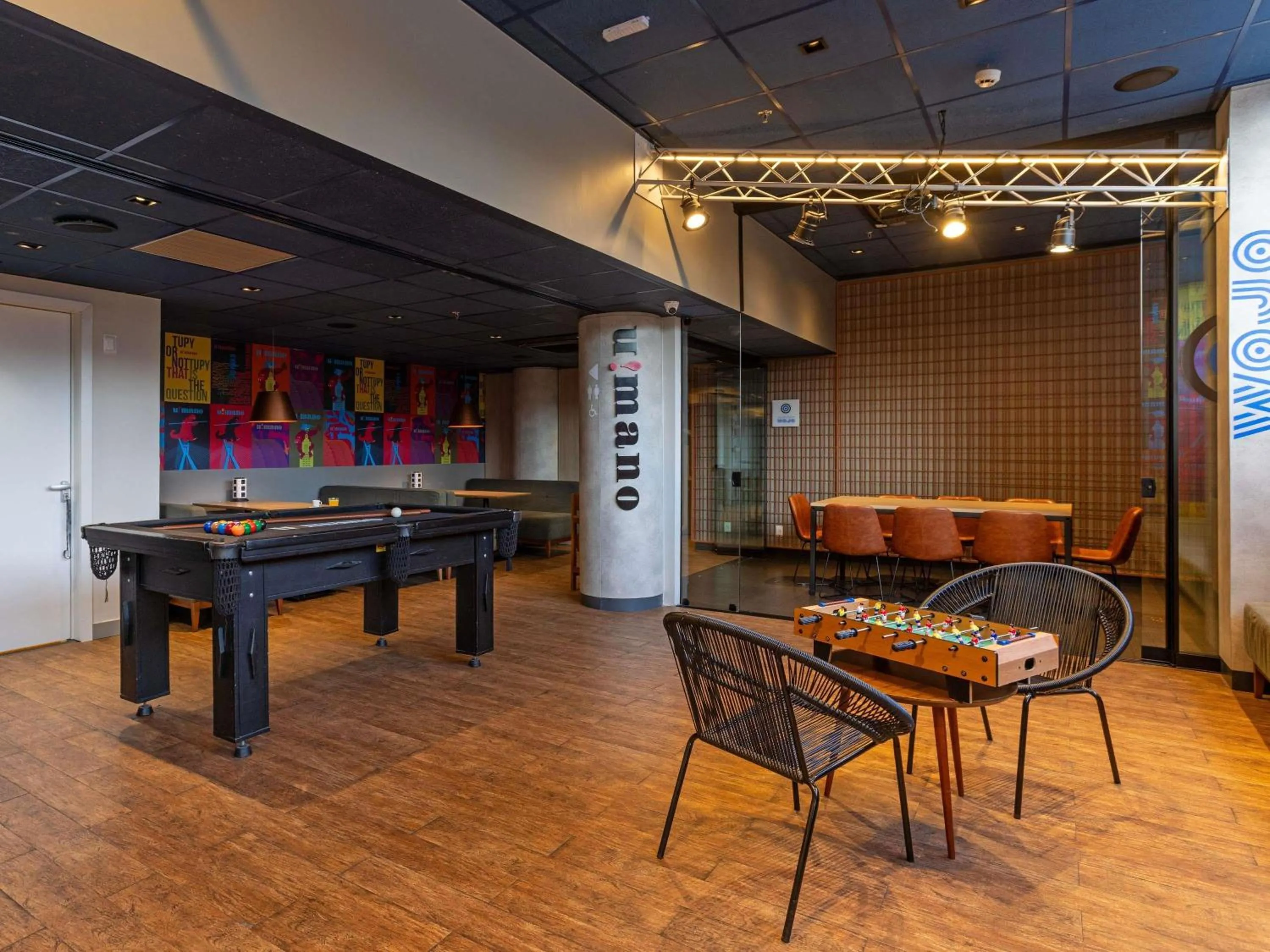 Lounge or bar in ibis budget Jundiai Shopping