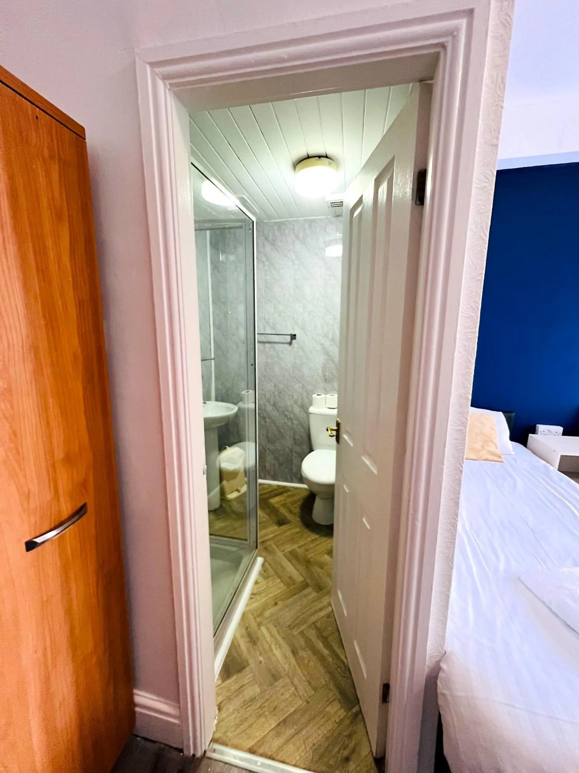 Bathroom in Calypso hotel Blackpool