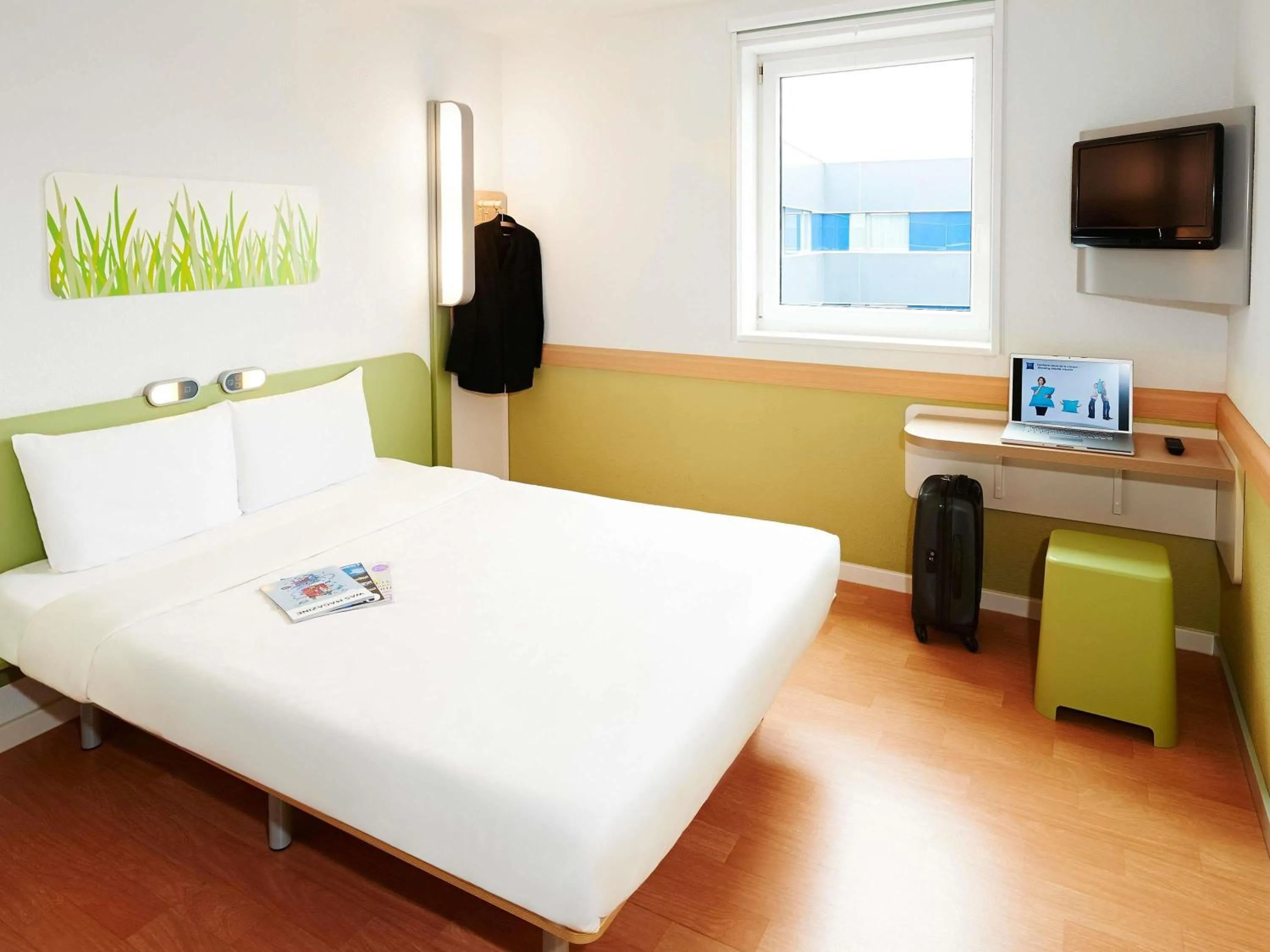 Bedroom, Bed in ibis budget Osasco