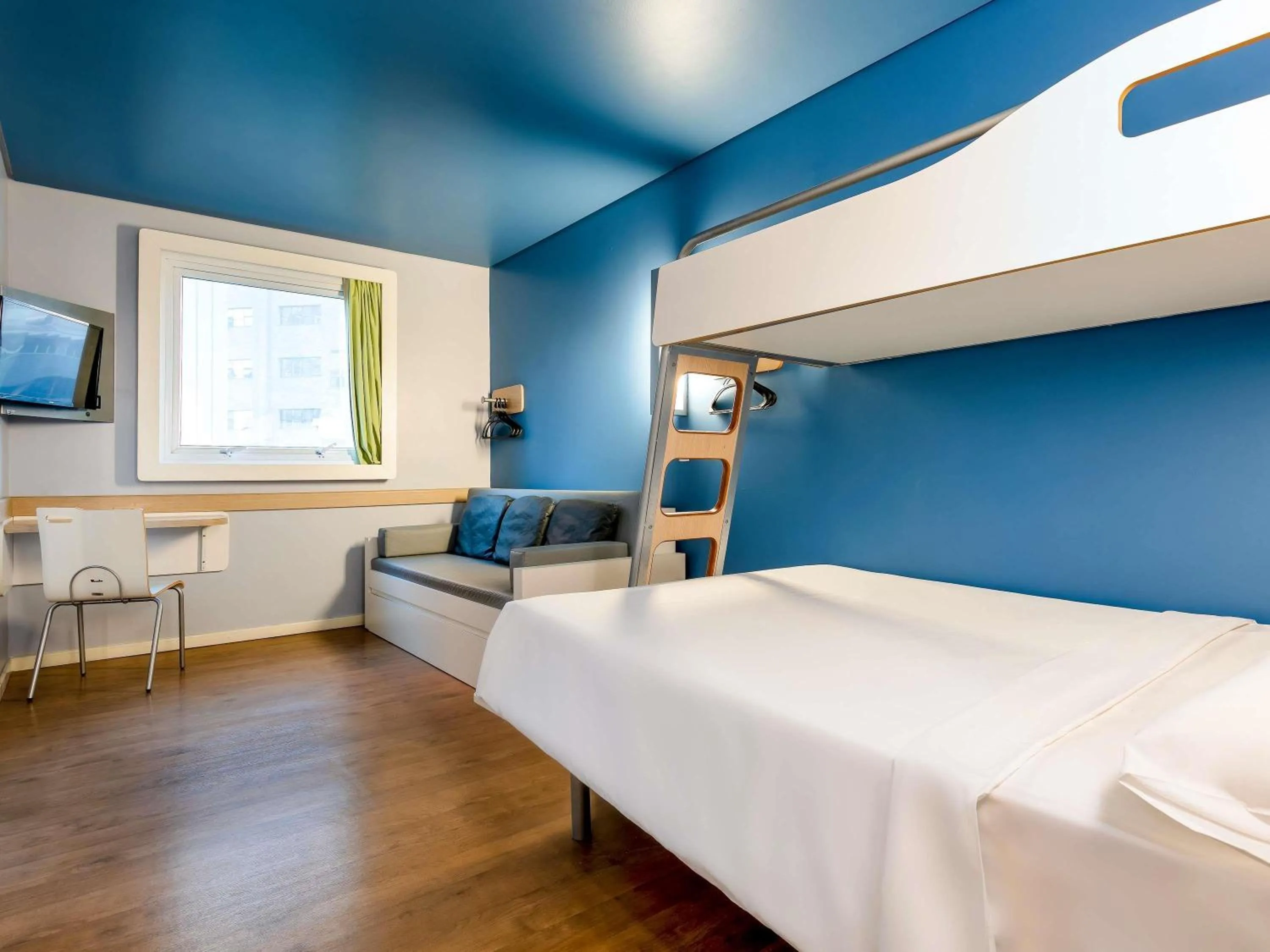 Bedroom, Bed in ibis budget BH Afonso Pena Savassi