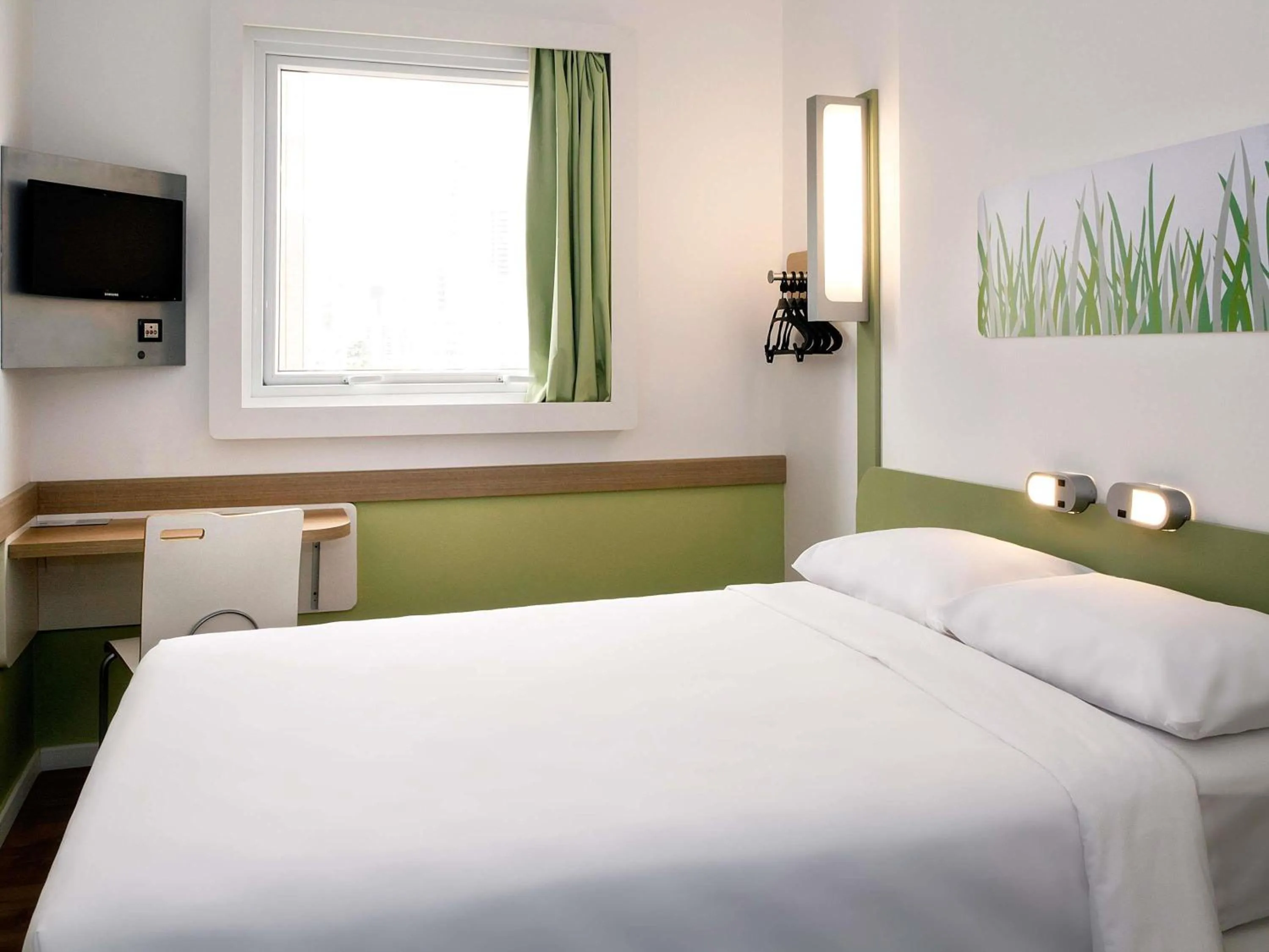 Bedroom, Bed in ibis budget BH Afonso Pena Savassi