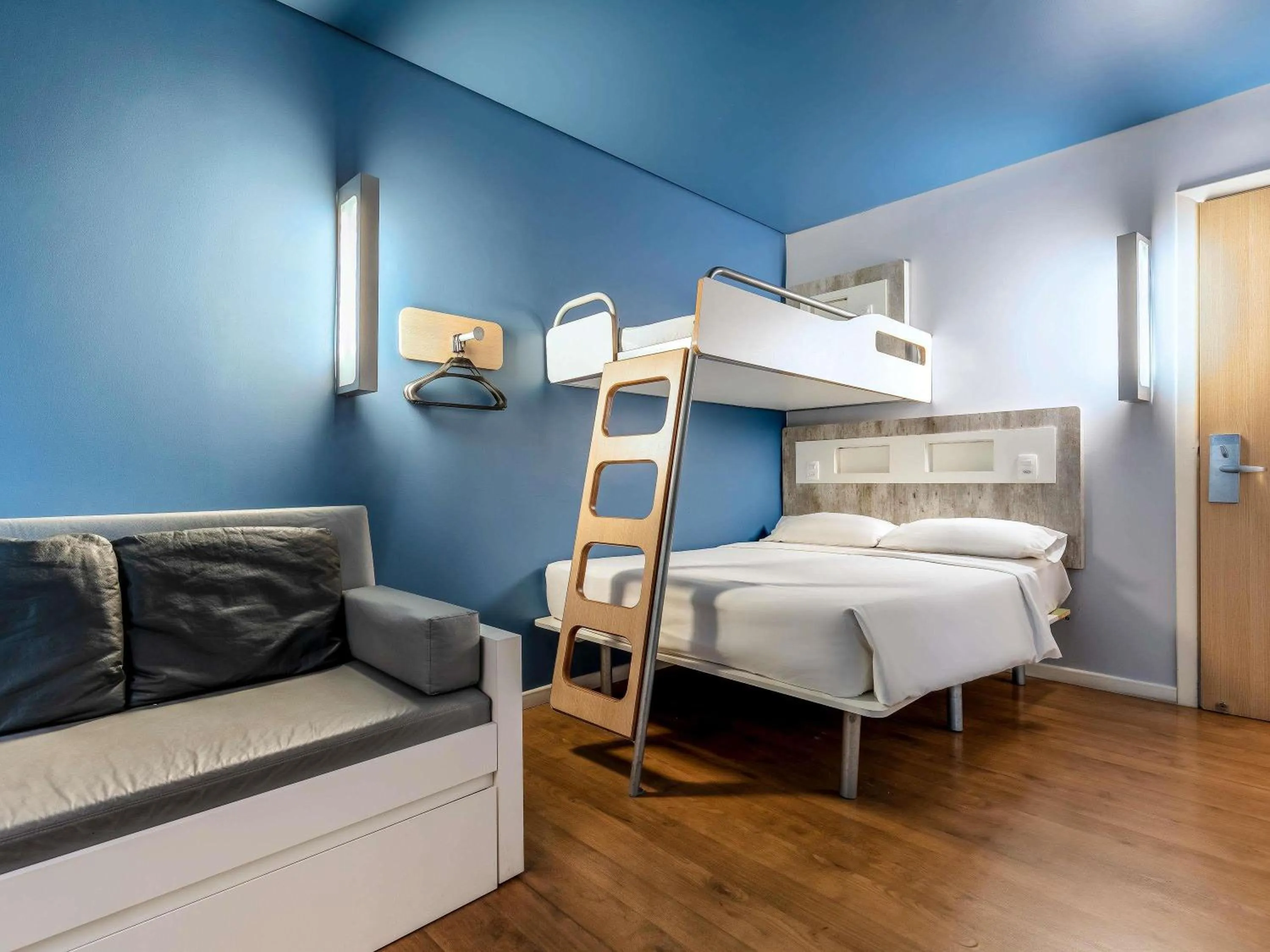 Bedroom, Bed in ibis budget BH Afonso Pena Savassi