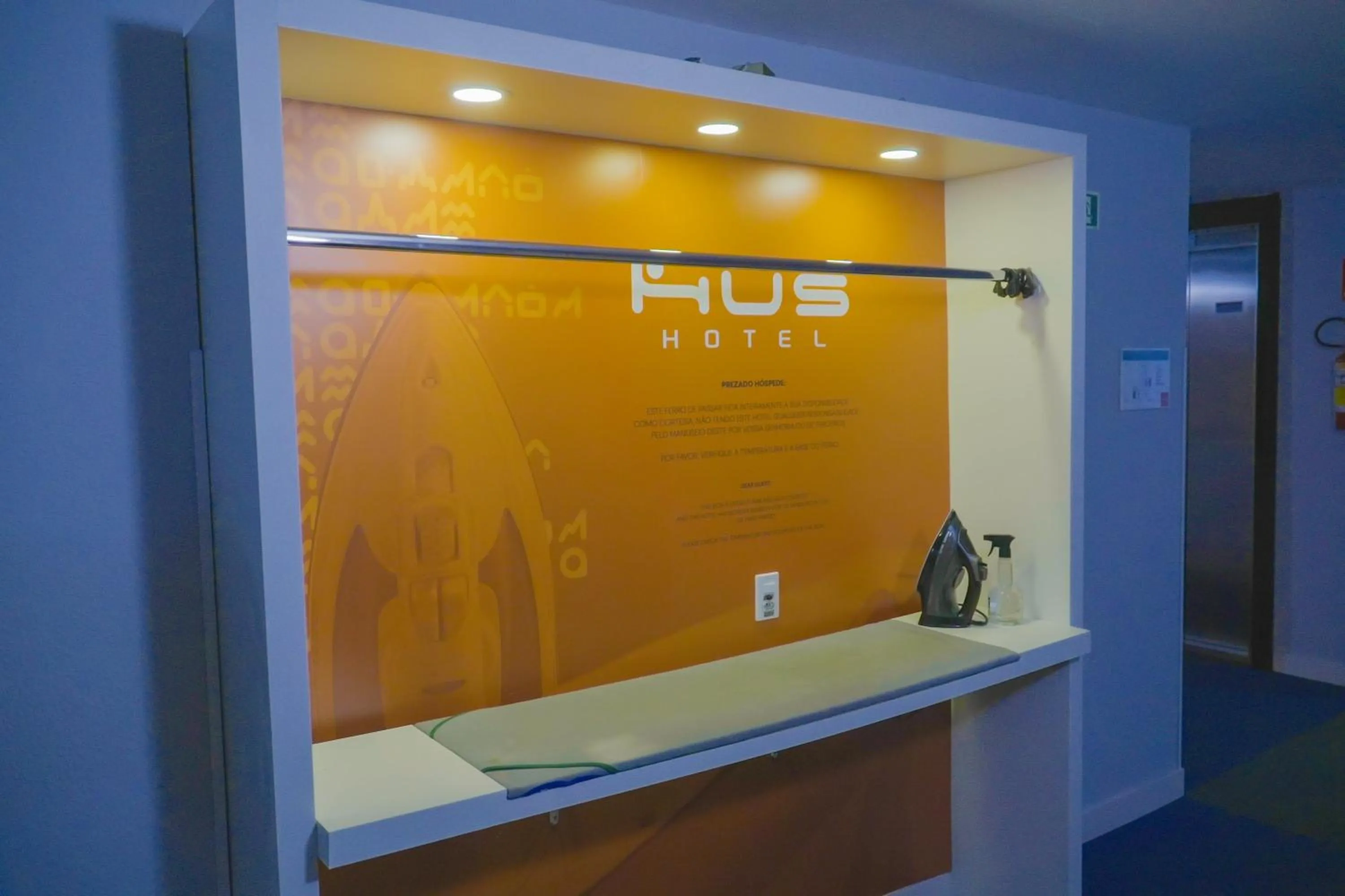 flat iron in HUS Hotel MARINGA