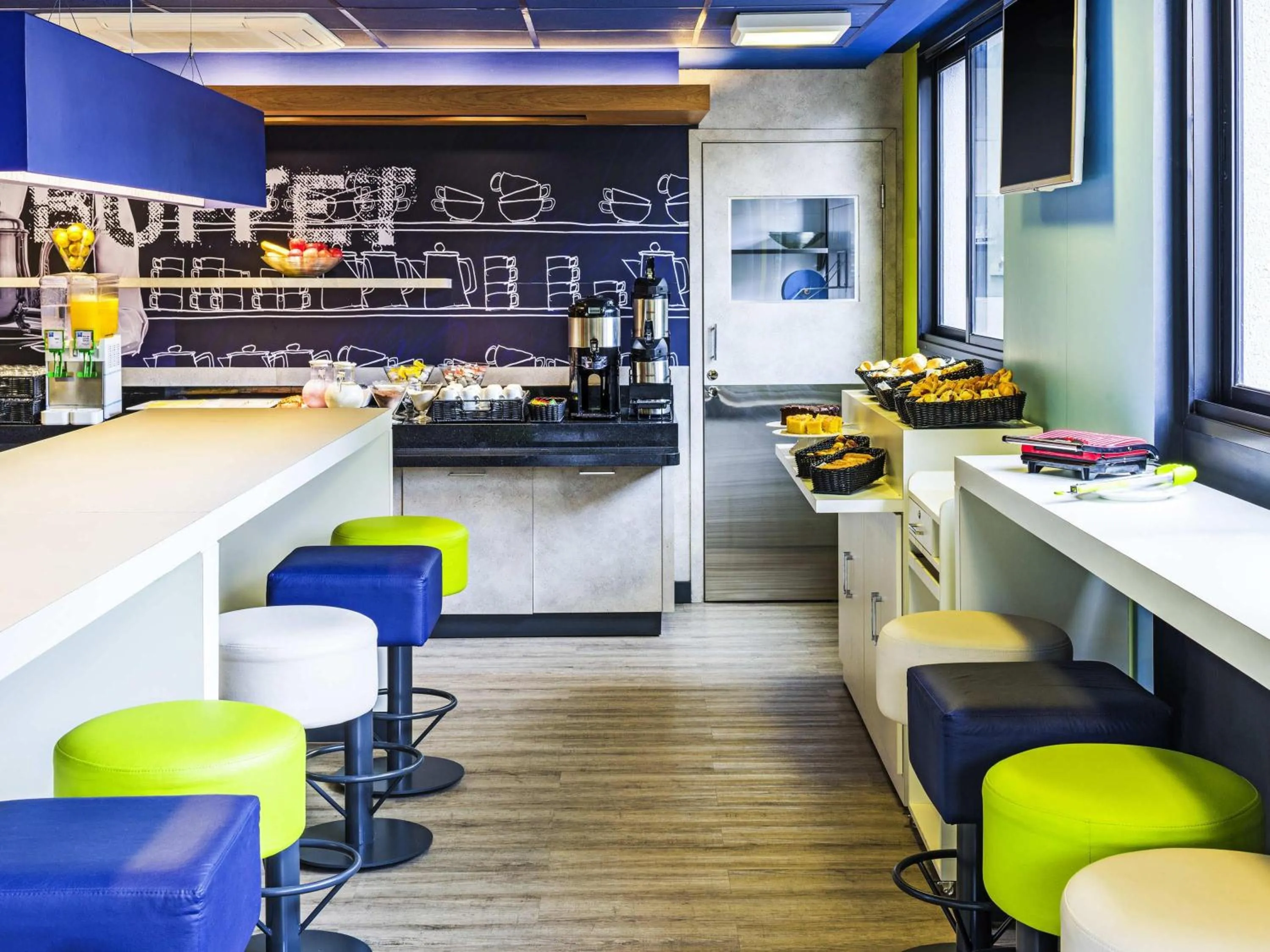 Restaurant/places to eat in ibis budget SP Frei Caneca