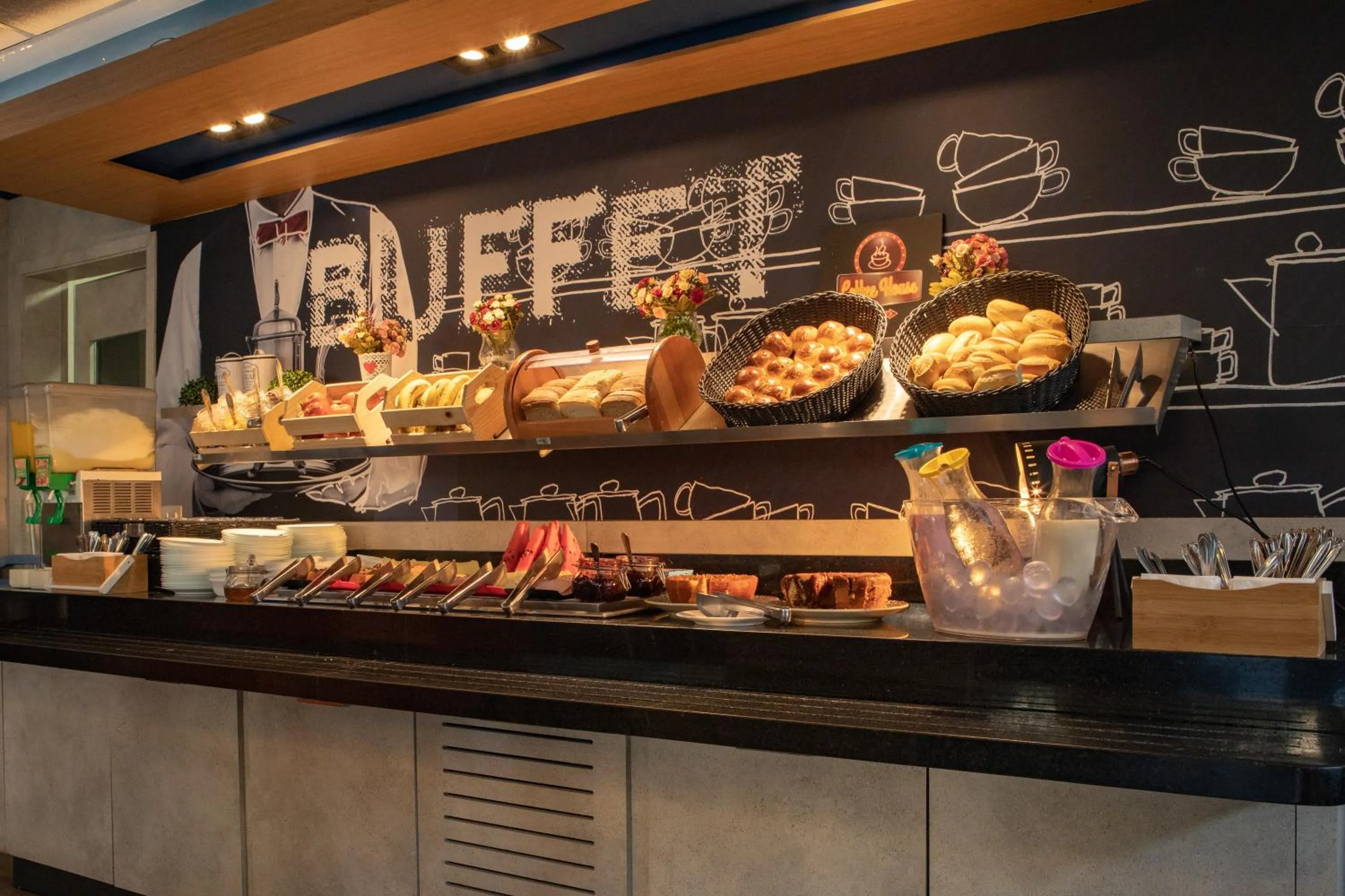 Breakfast in ibis budget SP Frei Caneca