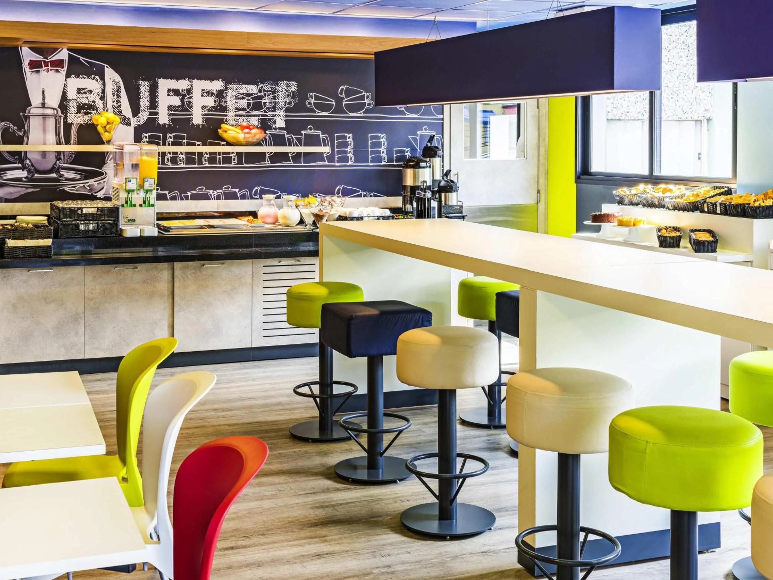 Restaurant/places to eat in ibis budget SP Frei Caneca