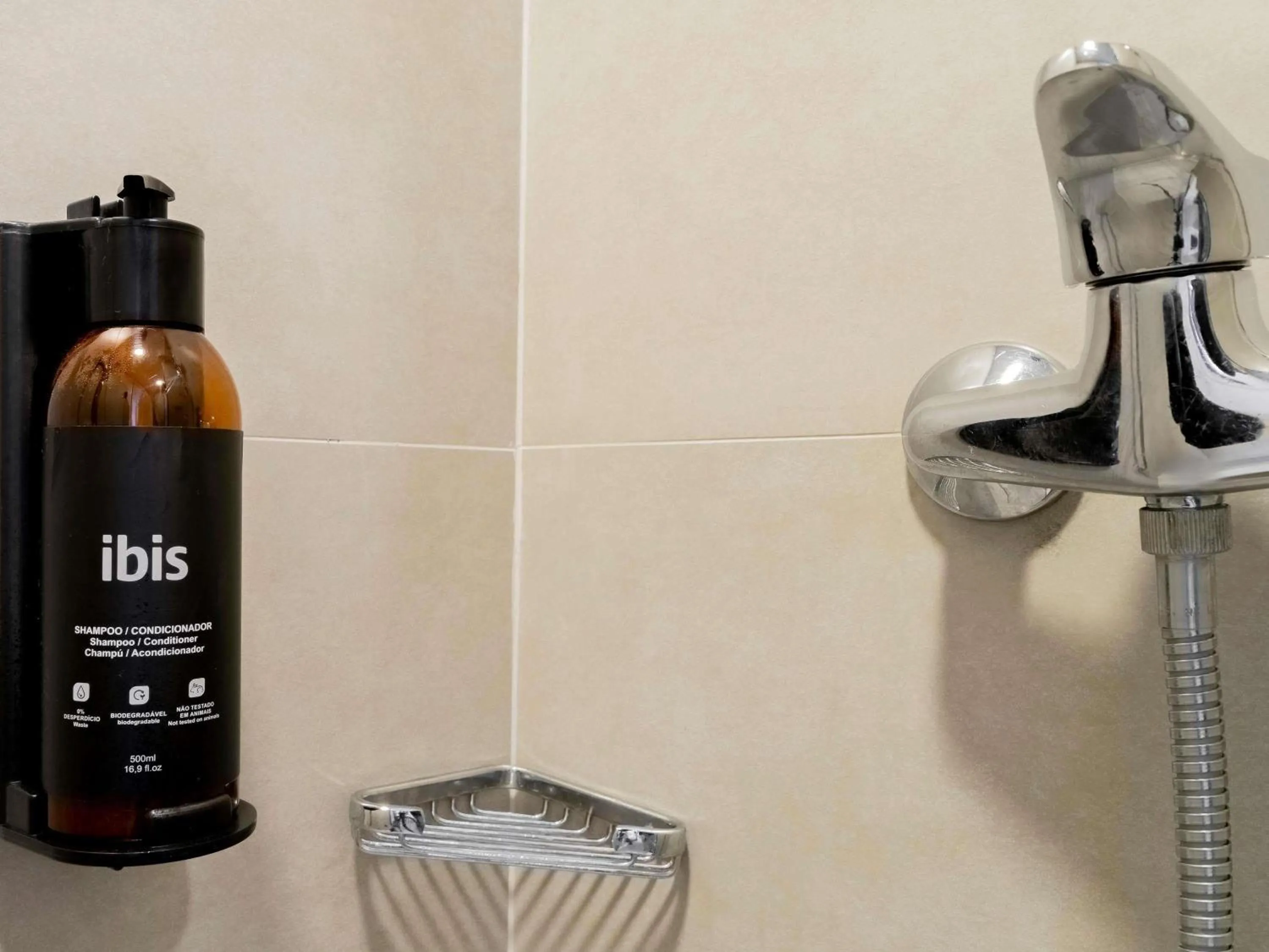 Bedroom in ibis budget Sao Paulo Paulista