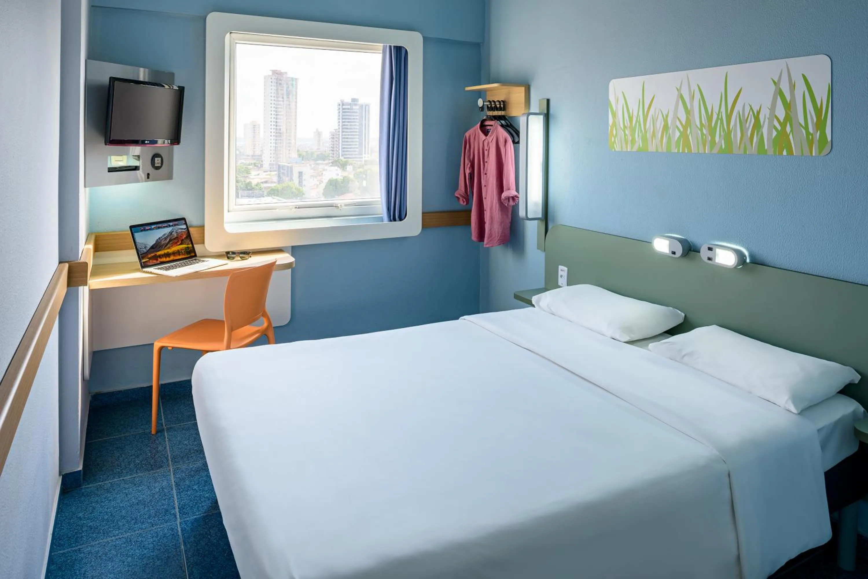 City view, Bed in ibis budget Belem