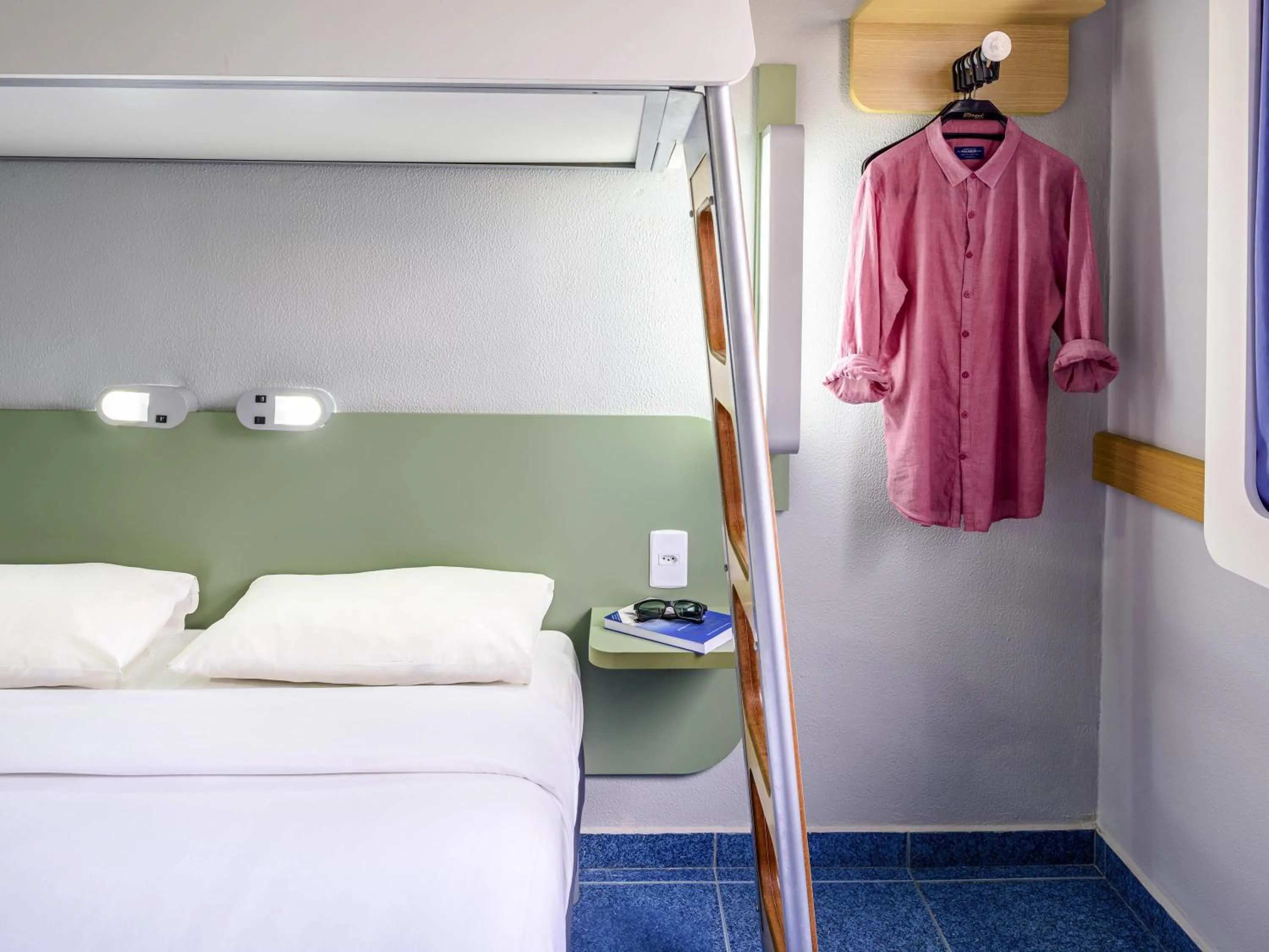 Bedroom, Bed in ibis budget Belem