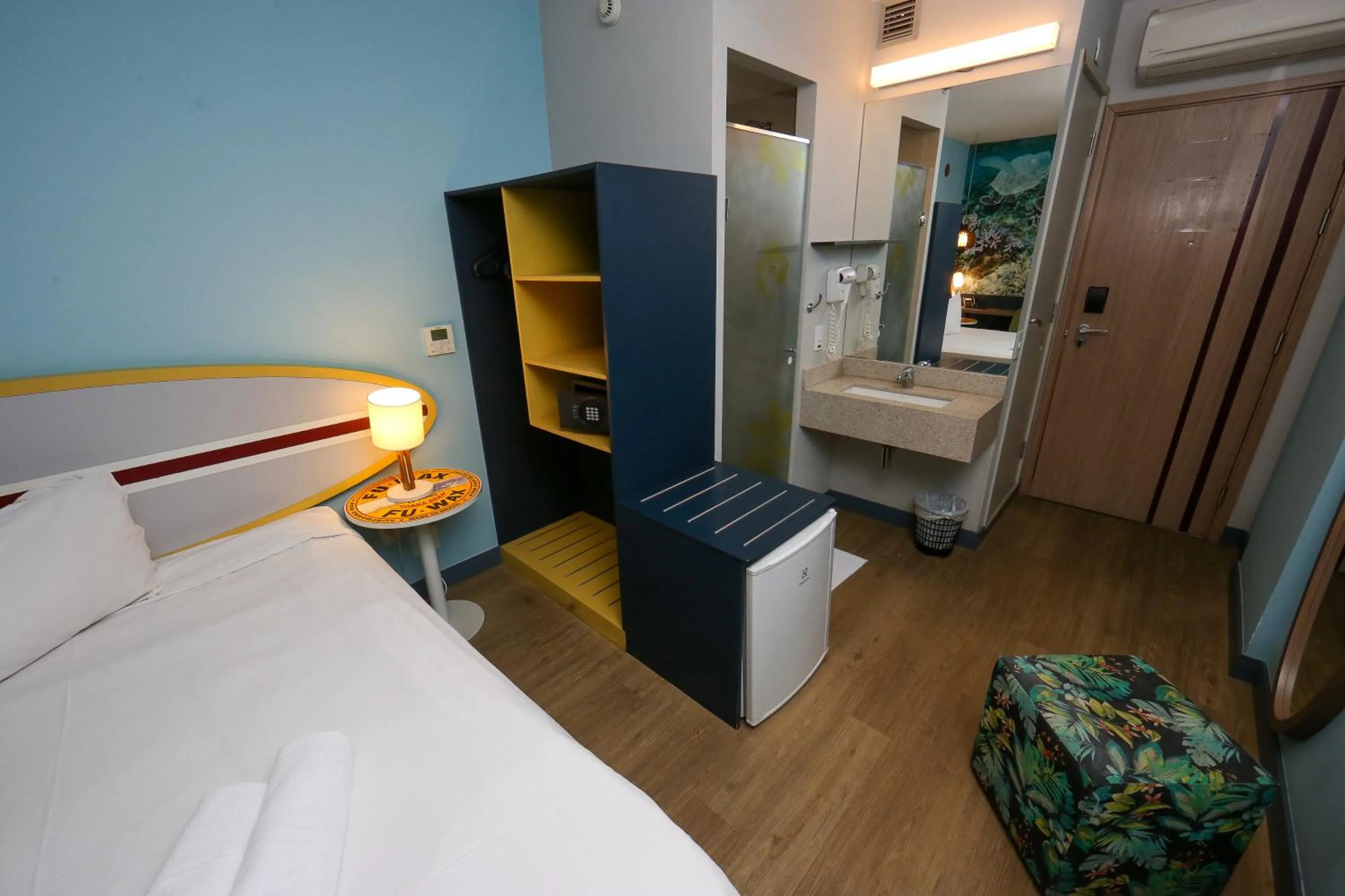 Bedroom, Bed in Delphin Surf Hotel