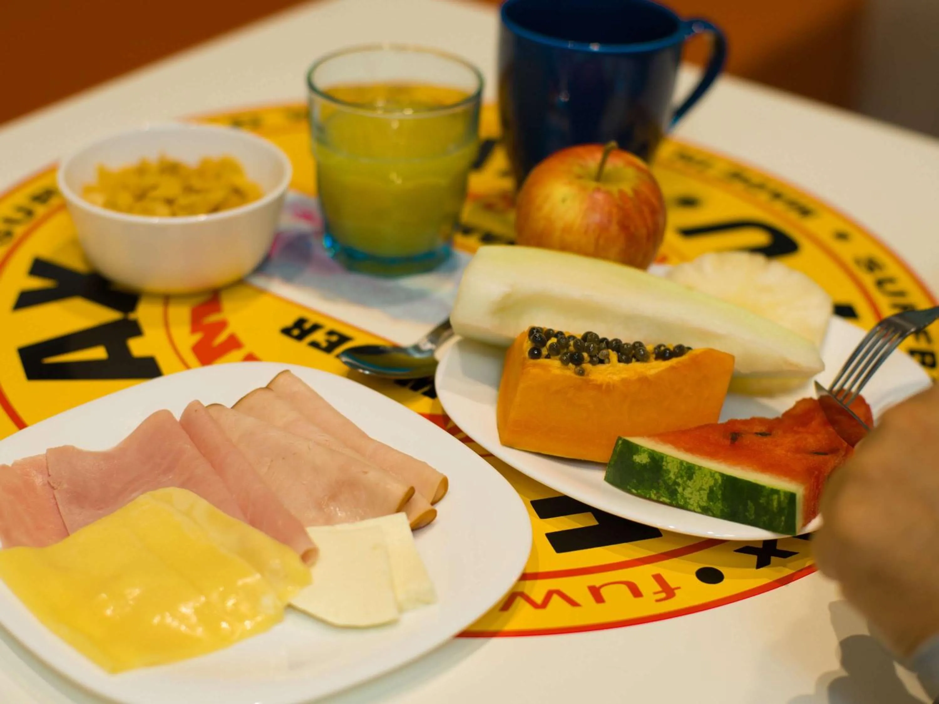 Restaurant/places to eat in Delphin Surf Hotel