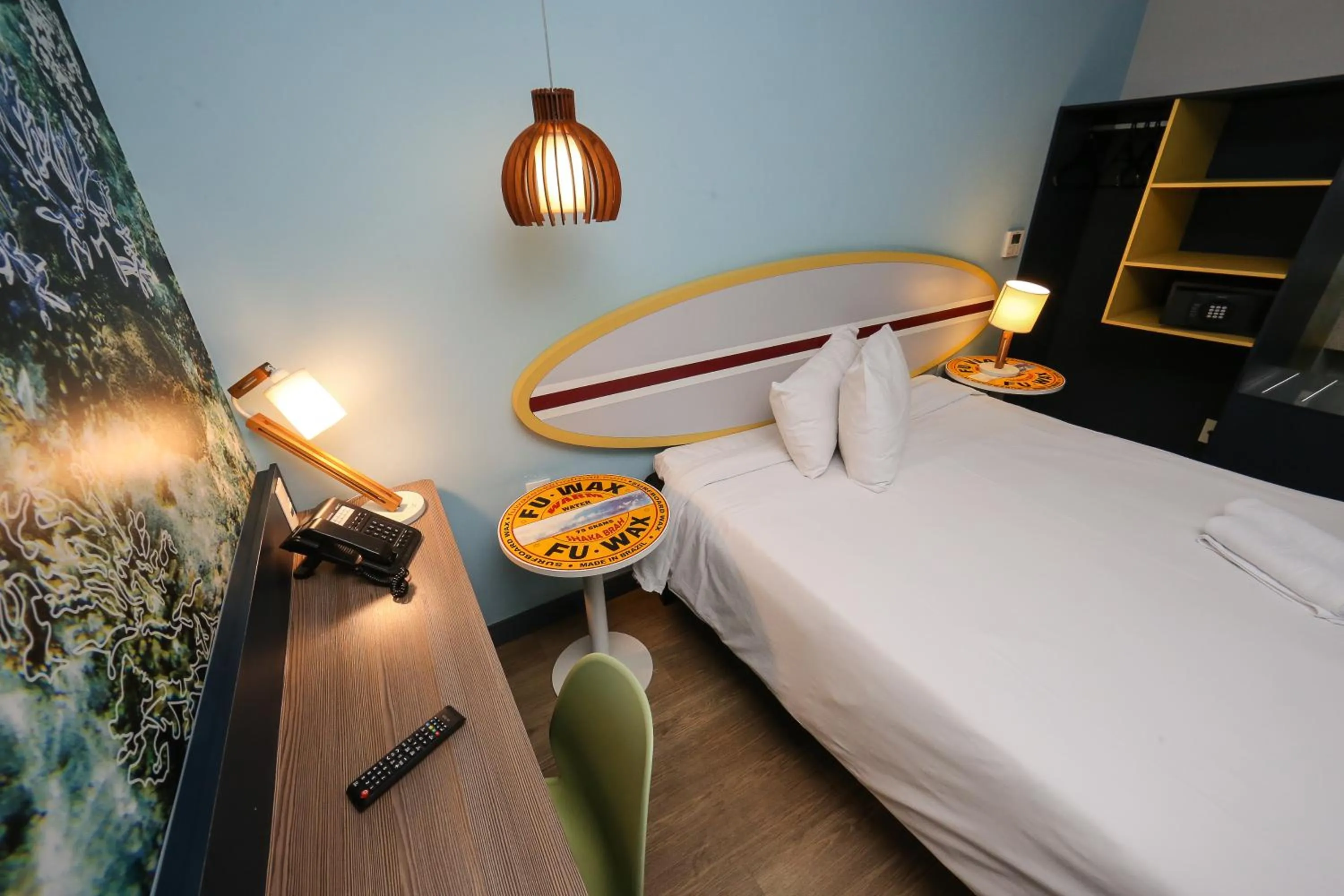 Bedroom, Bed in Delphin Surf Hotel