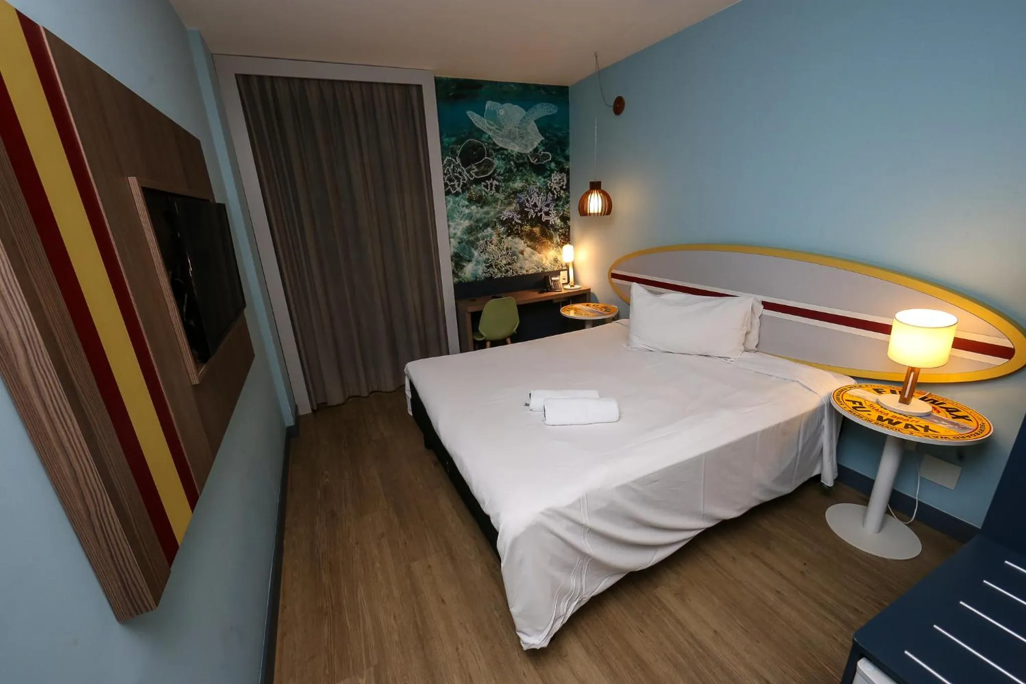 Bedroom, Bed in Delphin Surf Hotel