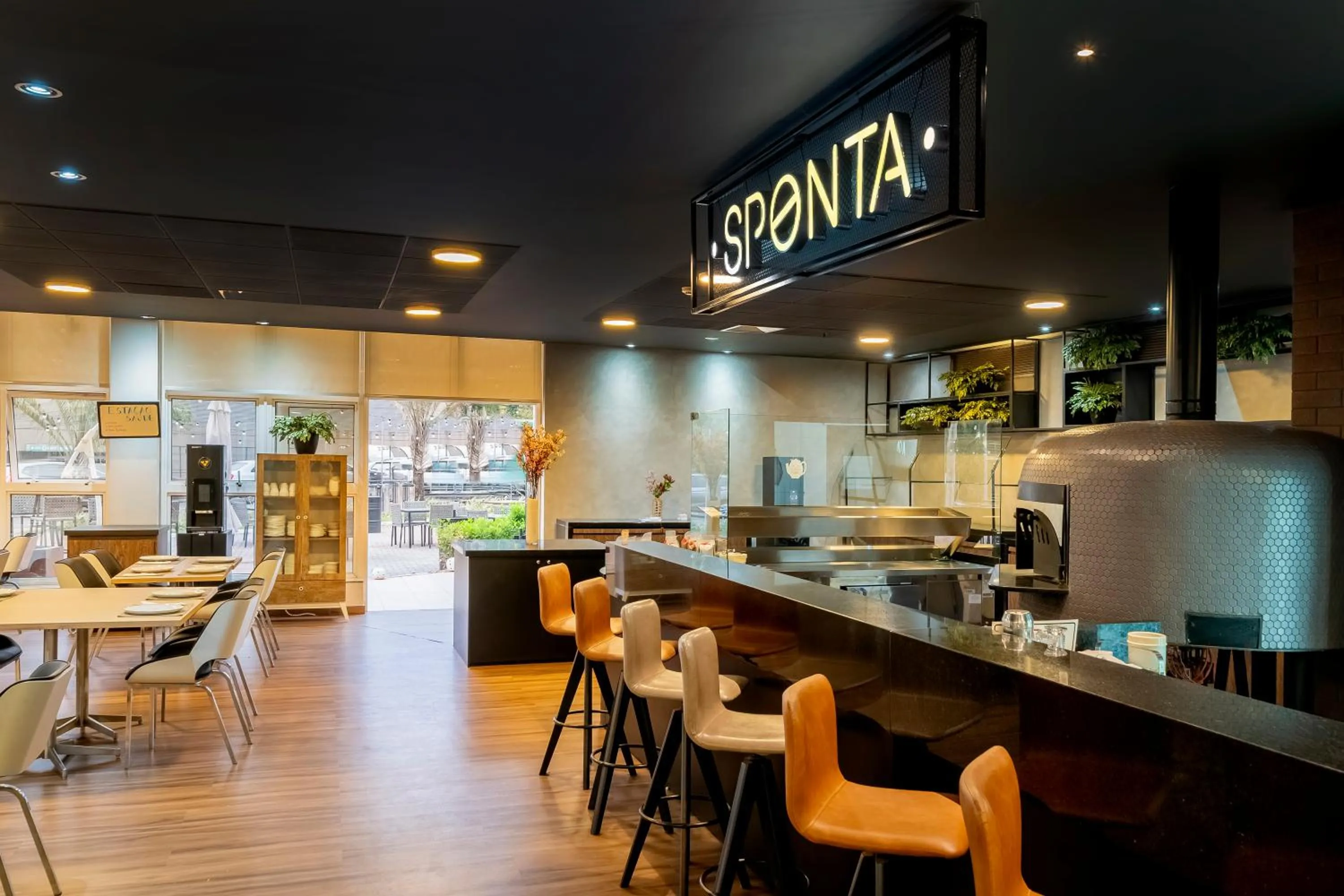 Restaurant/places to eat in ibis budget Piracicaba