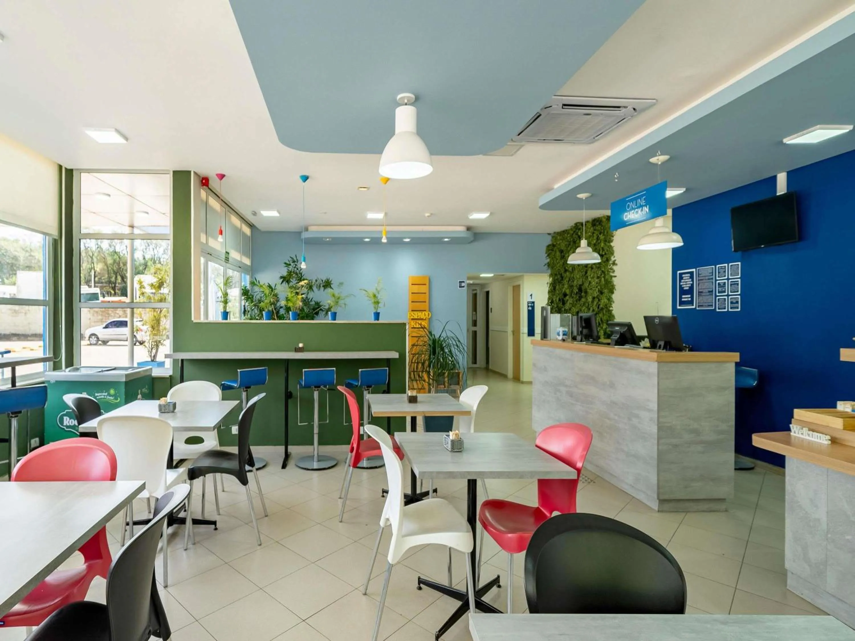 Restaurant/places to eat in ibis budget Piracicaba