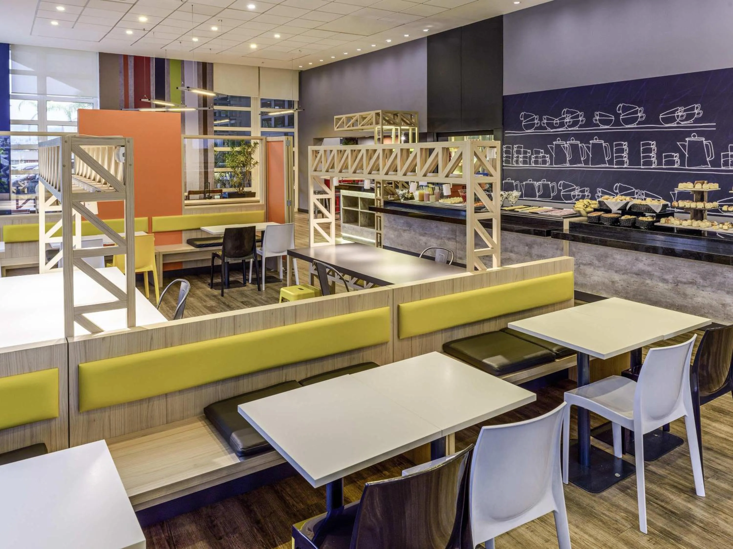 Restaurant/places to eat in ibis budget Sao Paulo Morumbi